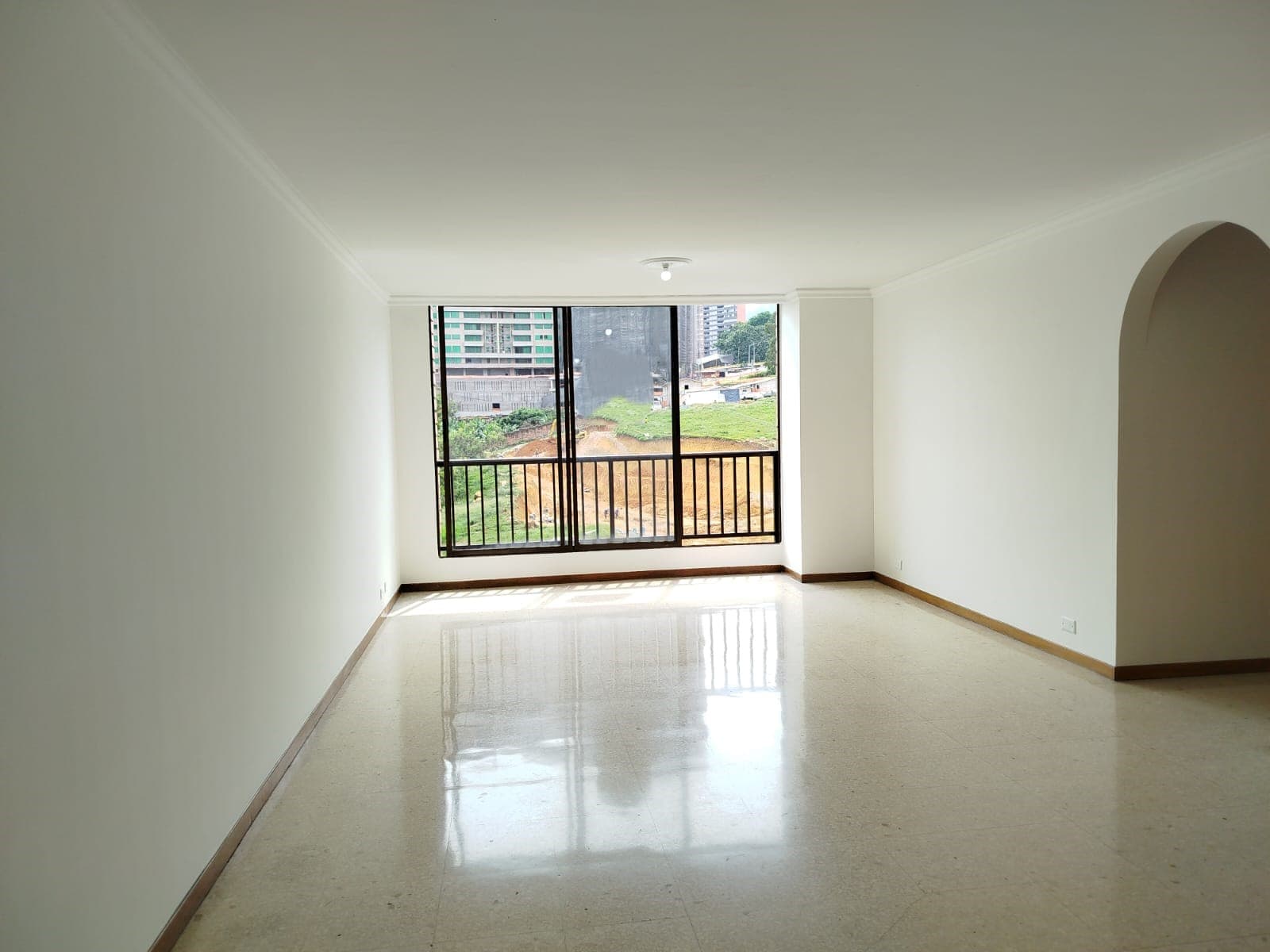 Apartamento en arriendo en Los Balsos, Poblado, Medellín — foto 2 de 20