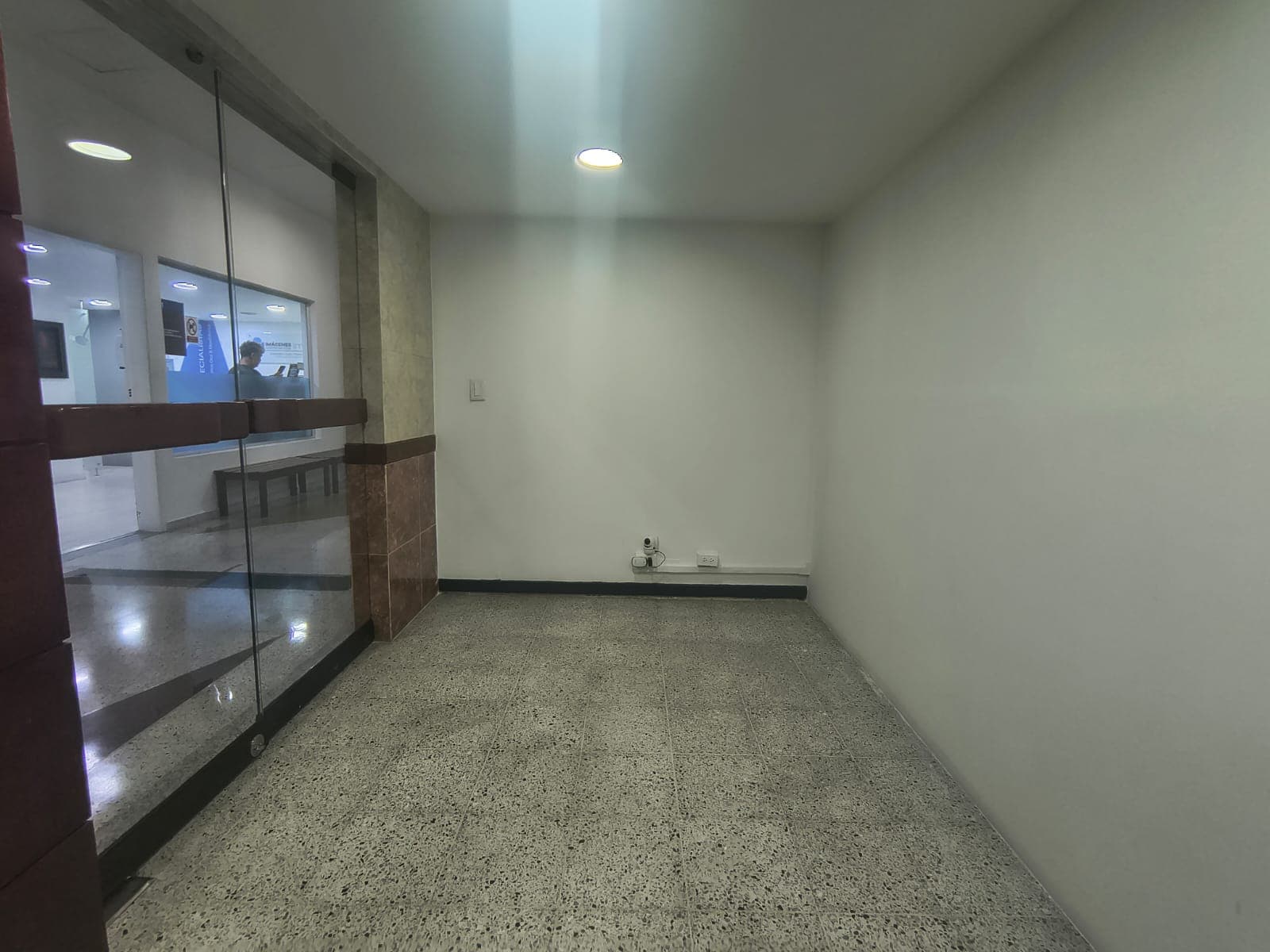 Oficina en arriendo en San Diego, Poblado, Medellín — foto 1 de 16