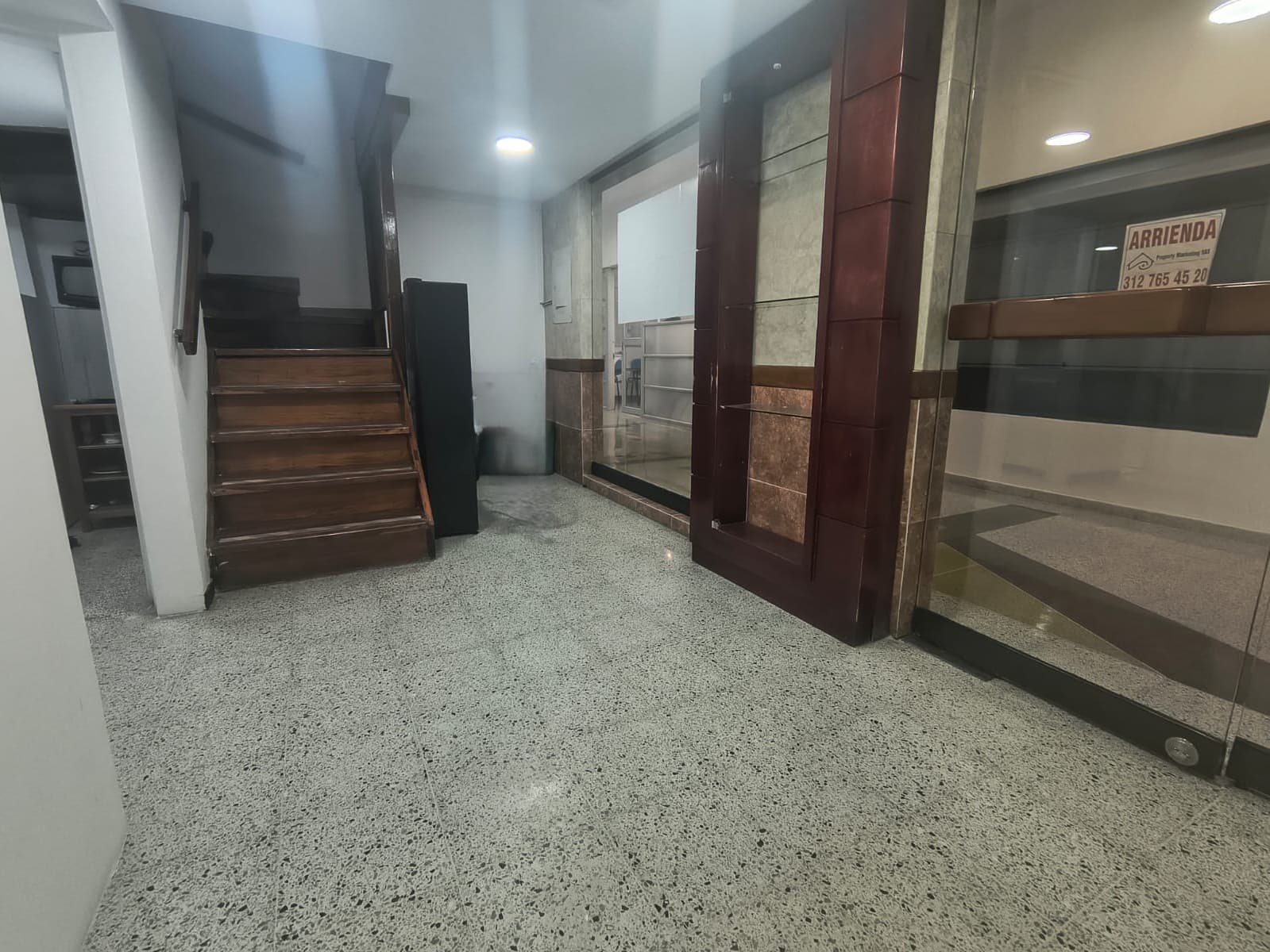 Oficina en arriendo en San Diego, Poblado, Medellín — foto 2 de 16