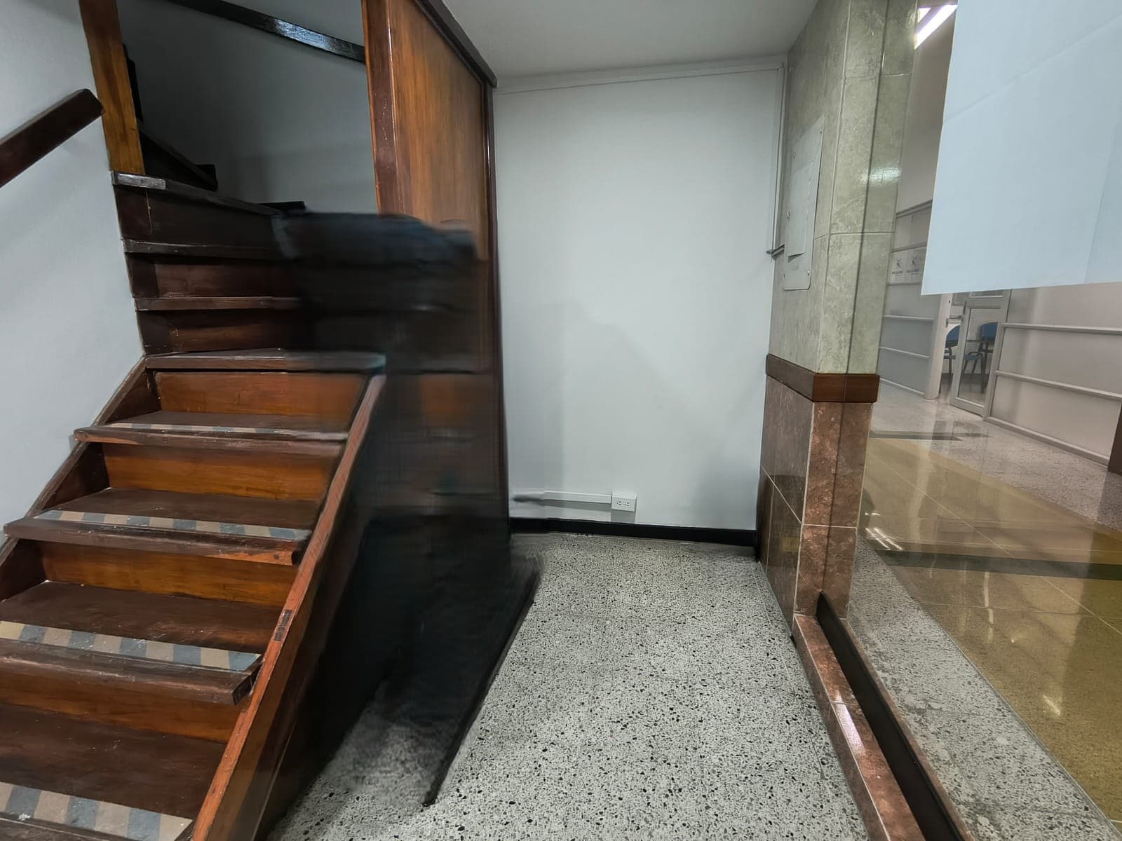 Oficina en arriendo en San Diego, Poblado, Medellín — foto 3 de 16