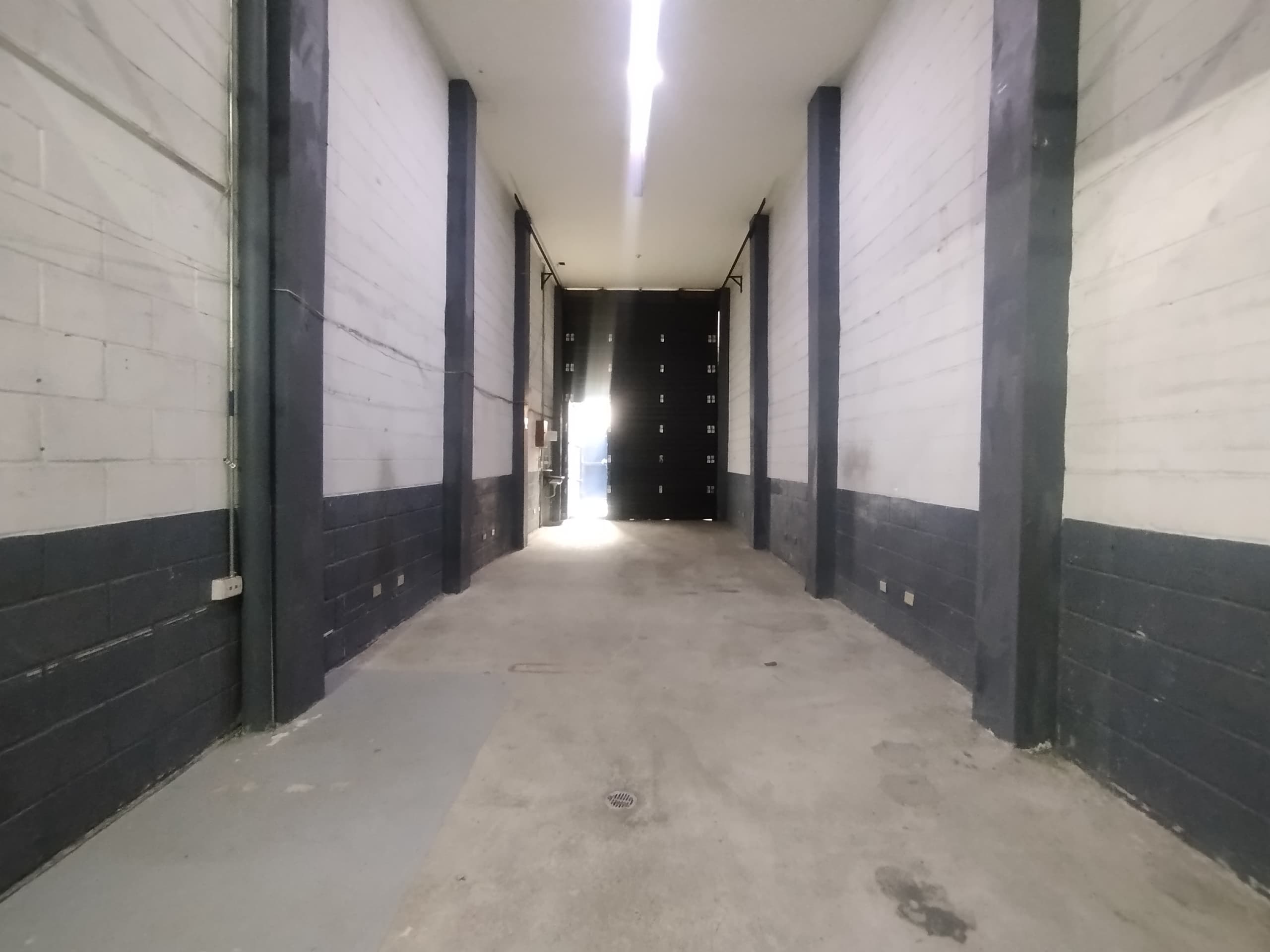 Bodega en arriendo en Barrio Antioquia, Suroccidental, Medellín — foto 4 de 17