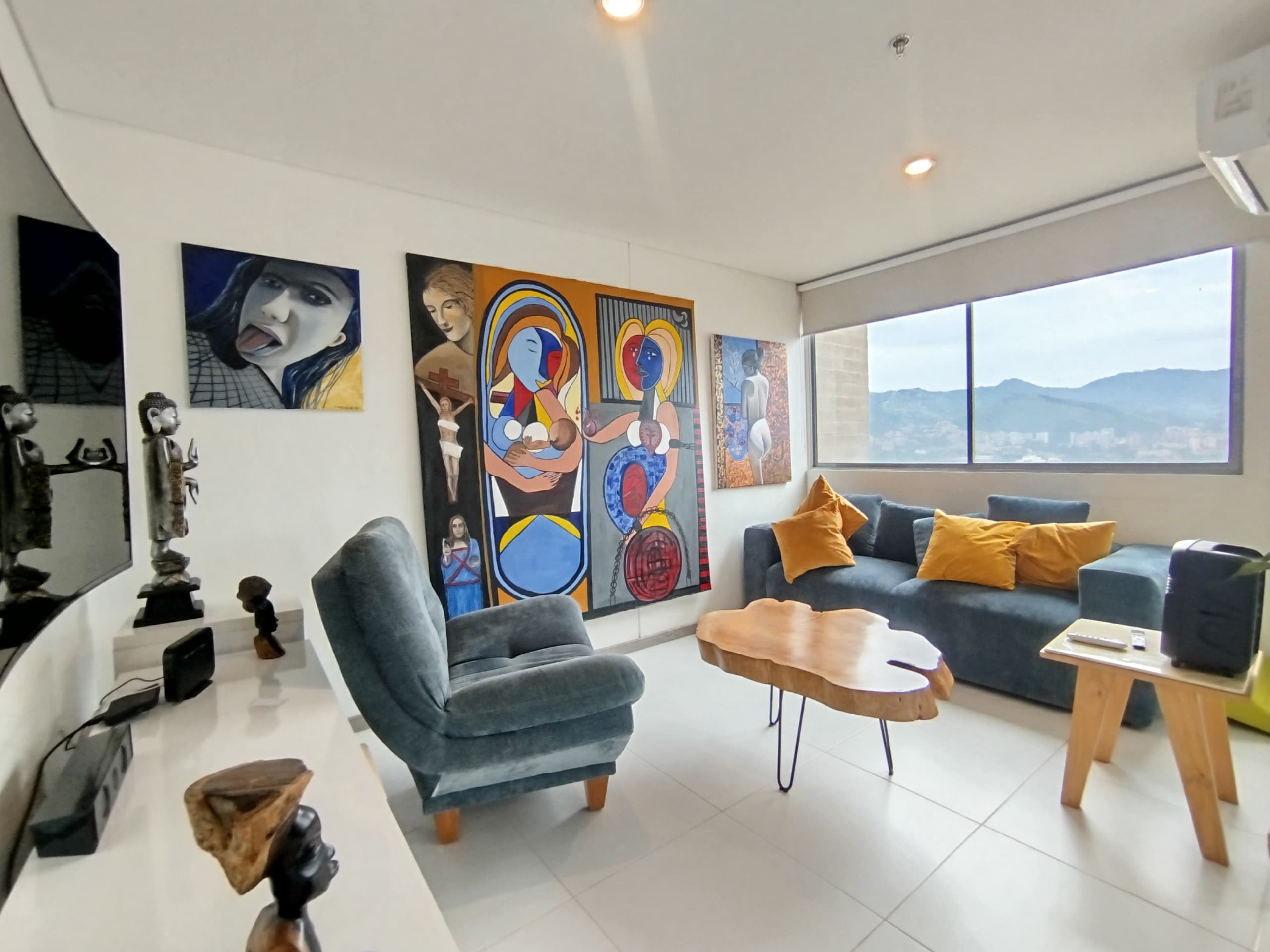 Apartamento en arriendo en Castropol, Poblado, Medellín — foto 3 de 20