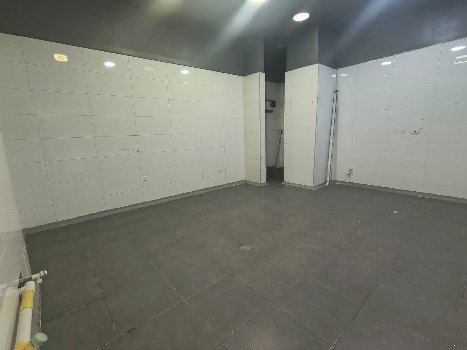 Local en arriendo en San Diego, Poblado, Medellín — foto 2 de 12