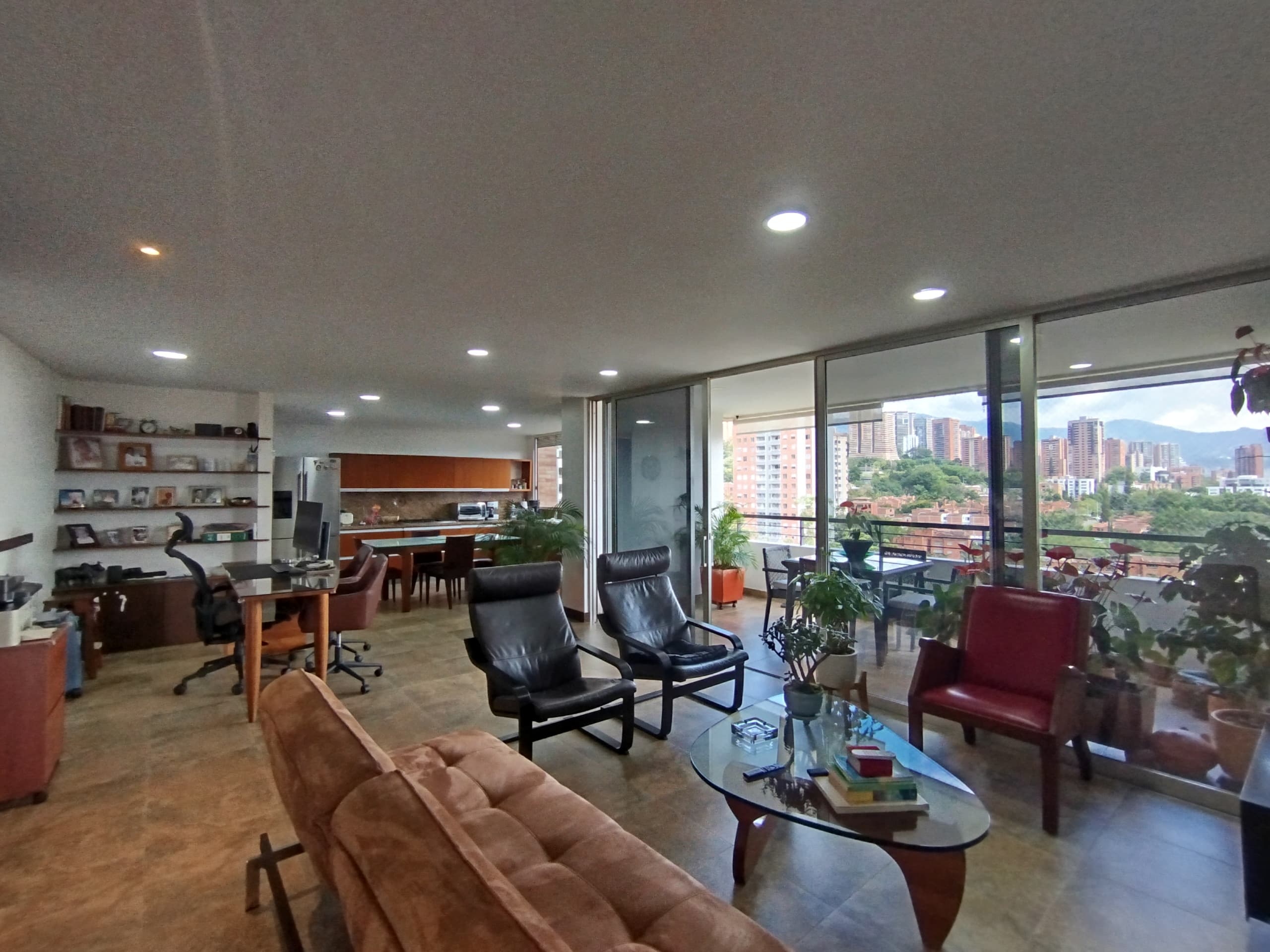 Apartamento en arriendo en Provenza, Poblado, Medellín — foto 1 de 15