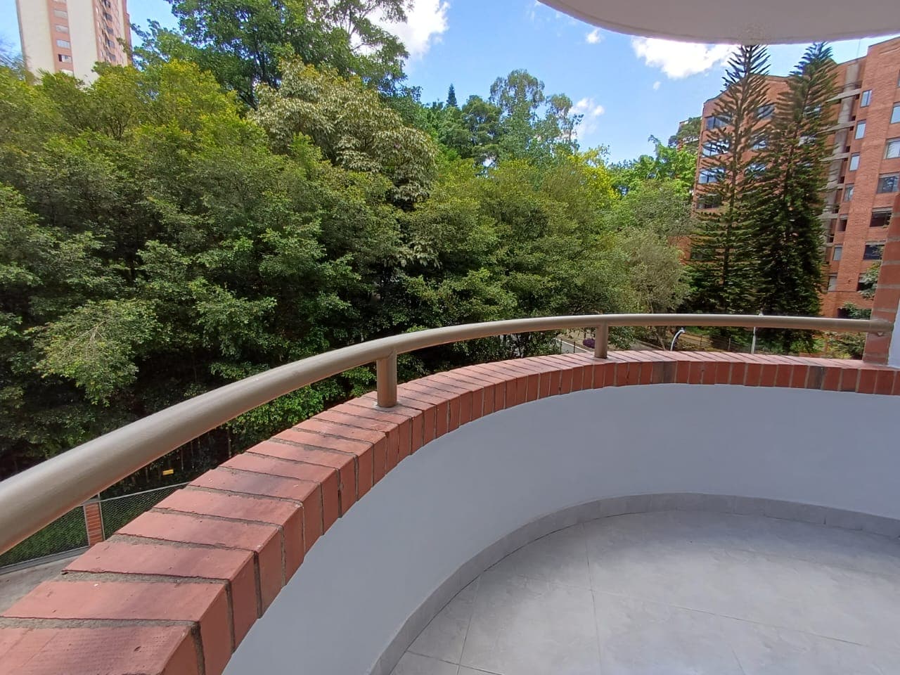 Apartamento en arriendo en Los Balsos, Poblado, Medellín — foto 4 de 20