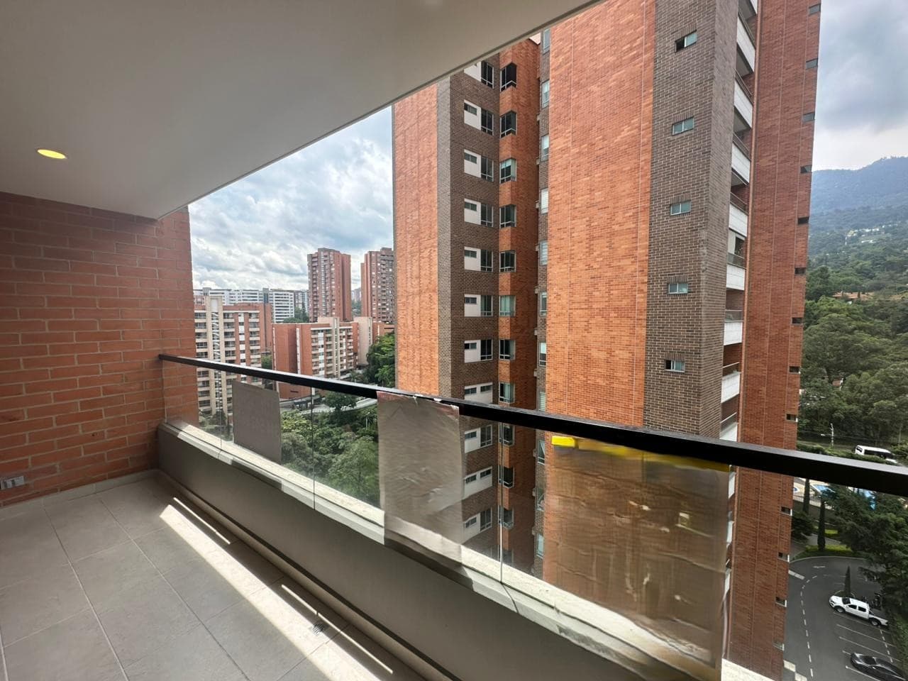 Apartamento en arriendo en Loma De Los Mesa, Envigado — foto 2 de 18