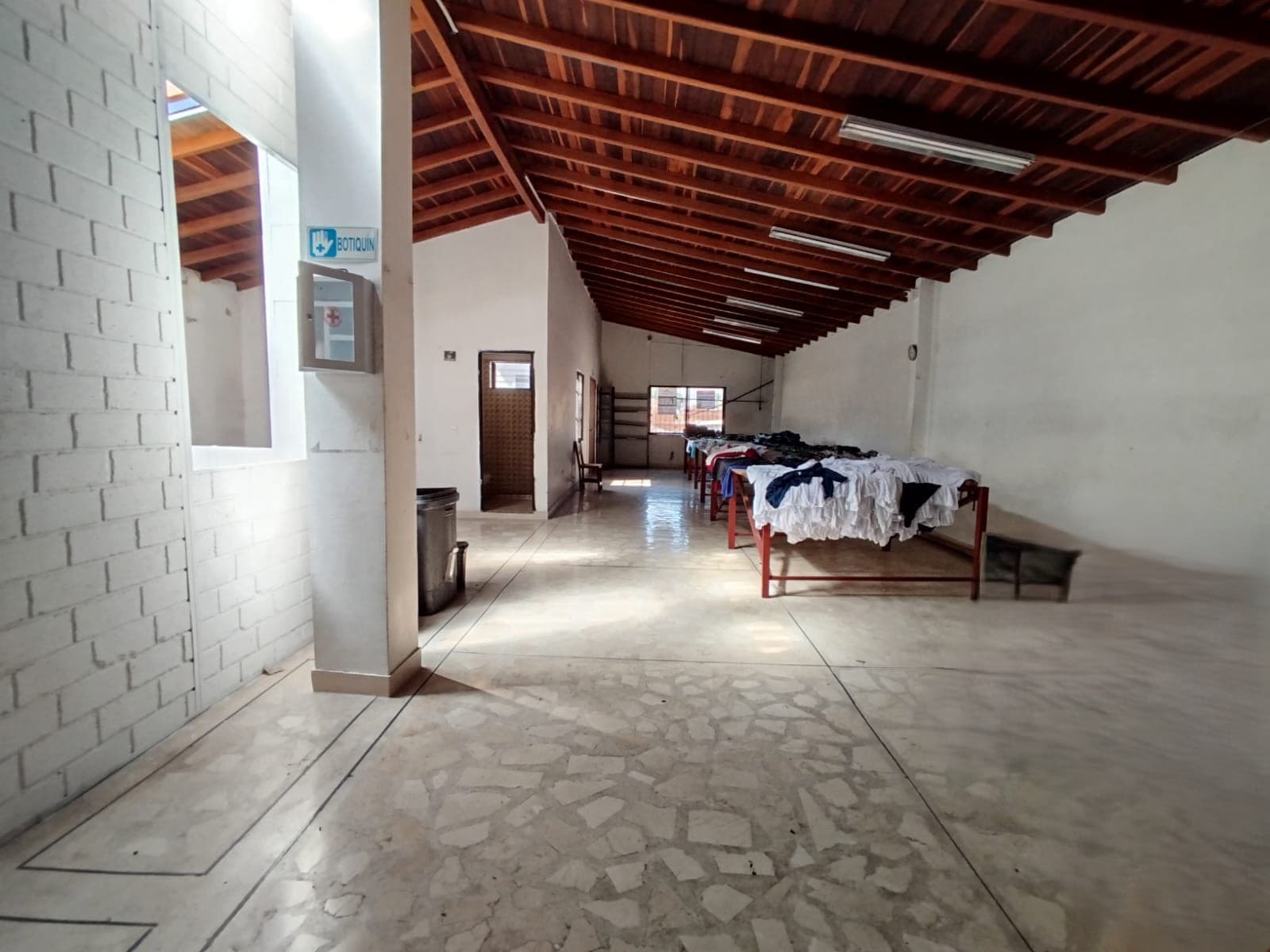 Local en arriendo en Chagualo, Centro, Medellín — foto 3 de 15