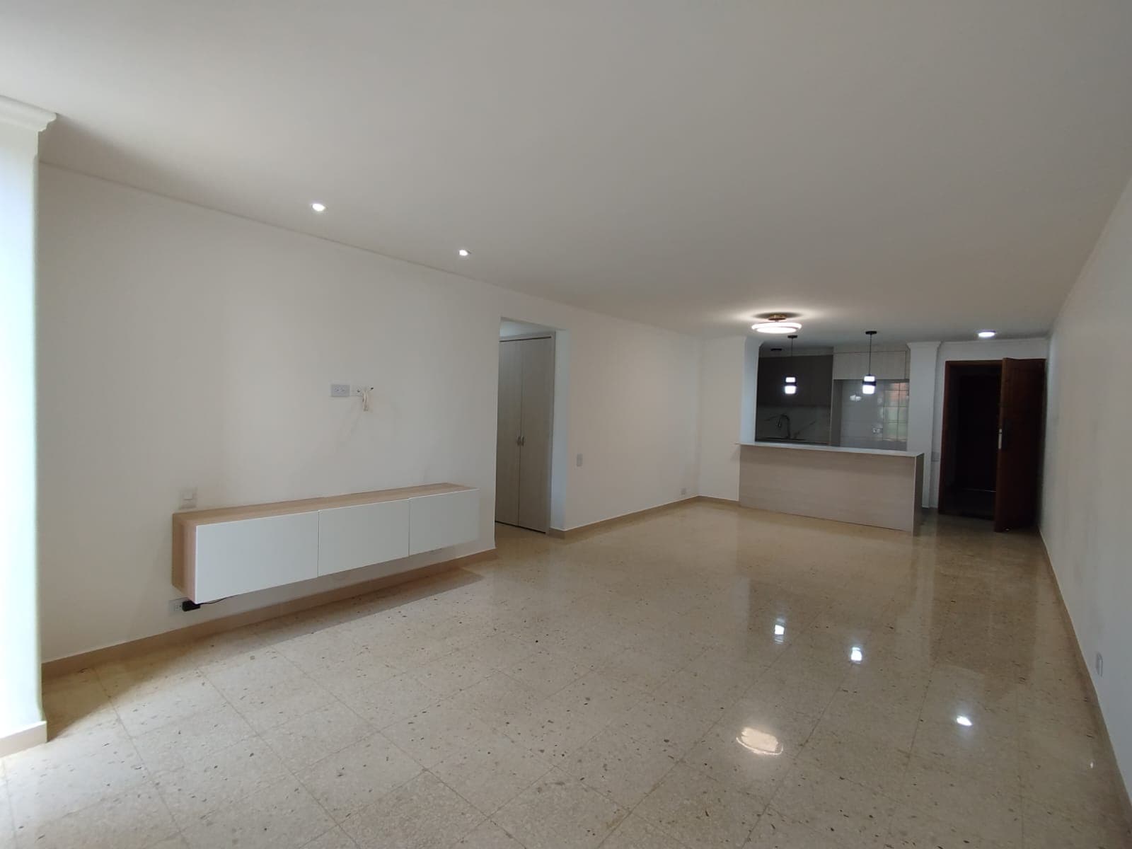 Apartamento en arriendo en Los Balsos, Poblado, Medellín — foto 5 de 20