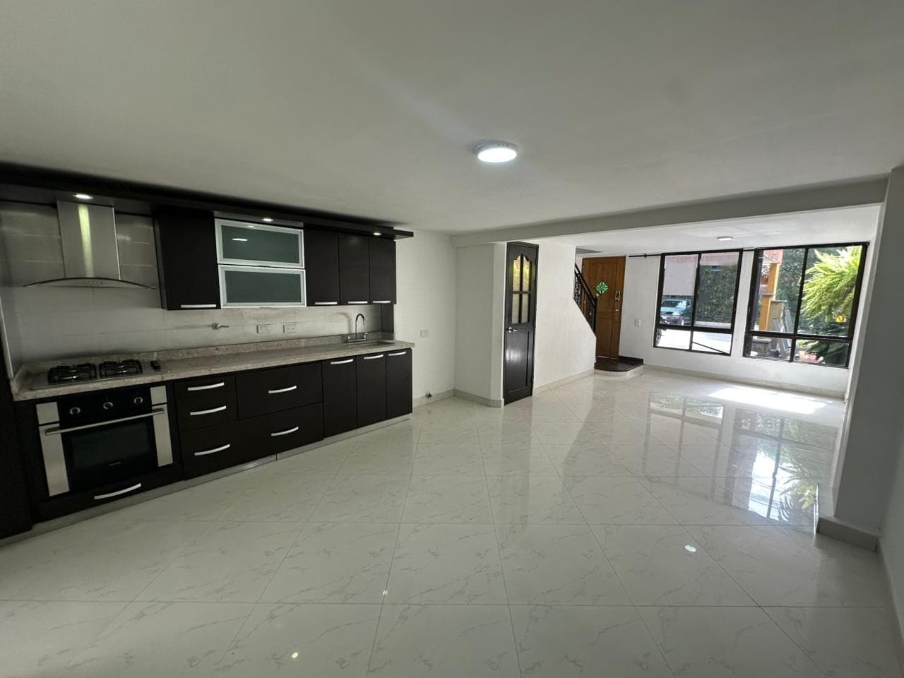 Casa Vivienda en arriendo en El Dorado, Envigado — foto 2 de 20