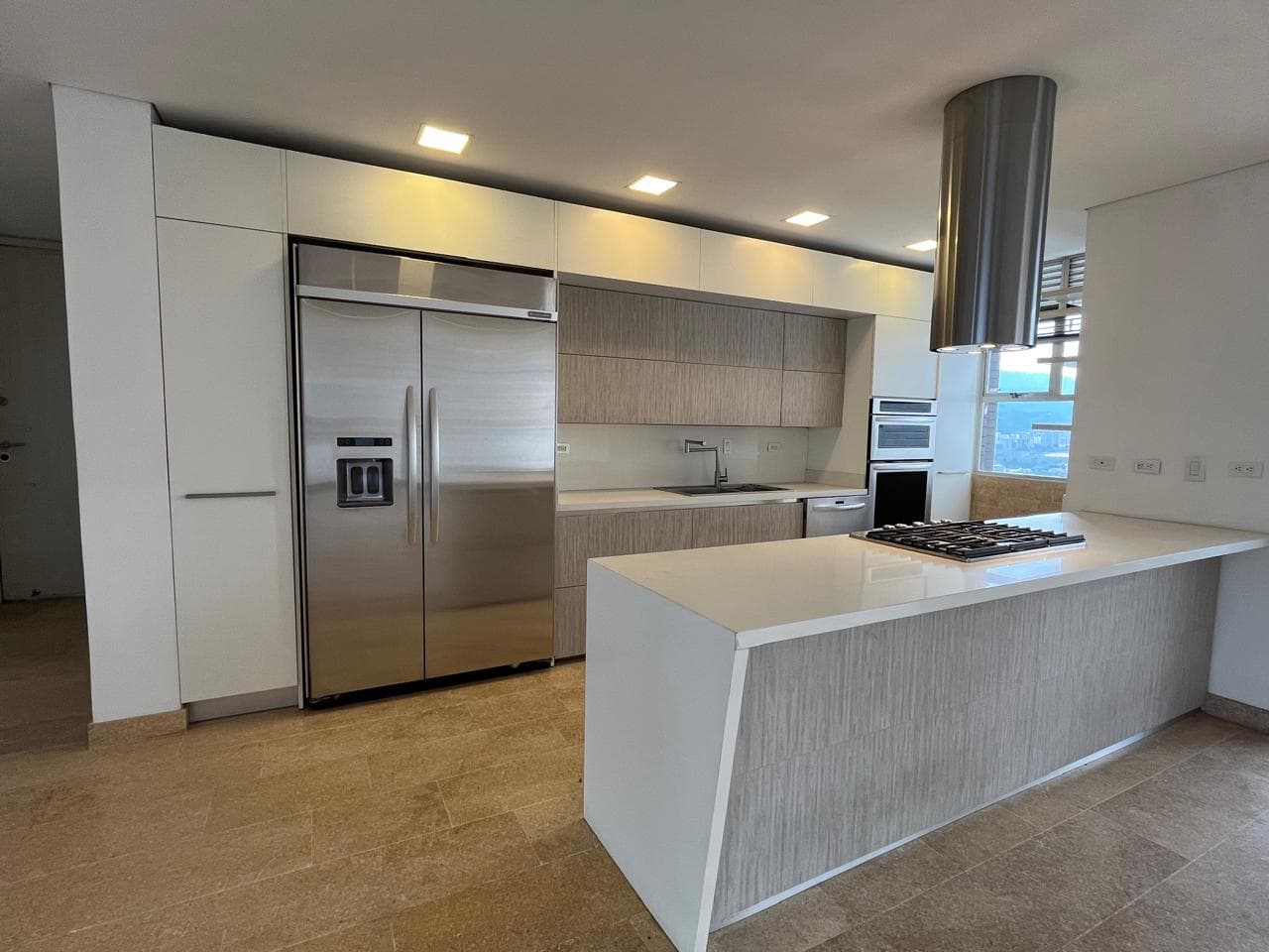 Apartamento en arriendo en Los Balsos, Poblado, Medellín — foto 2 de 20
