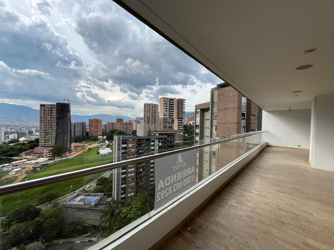 Apartamento en arriendo en Los Balsos, Poblado, Medellín — foto 4 de 20