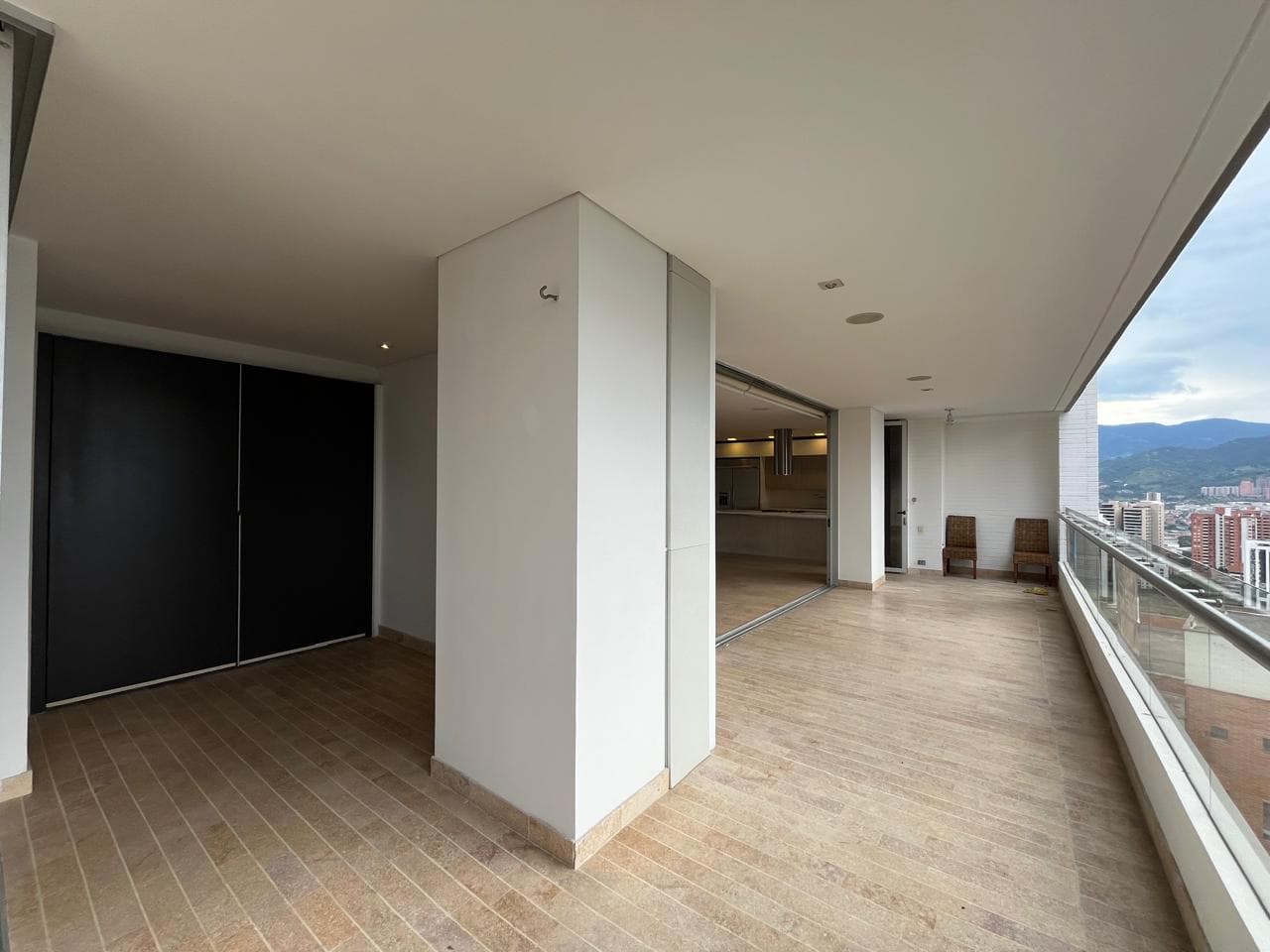 Apartamento en arriendo en Los Balsos, Poblado, Medellín — foto 5 de 20