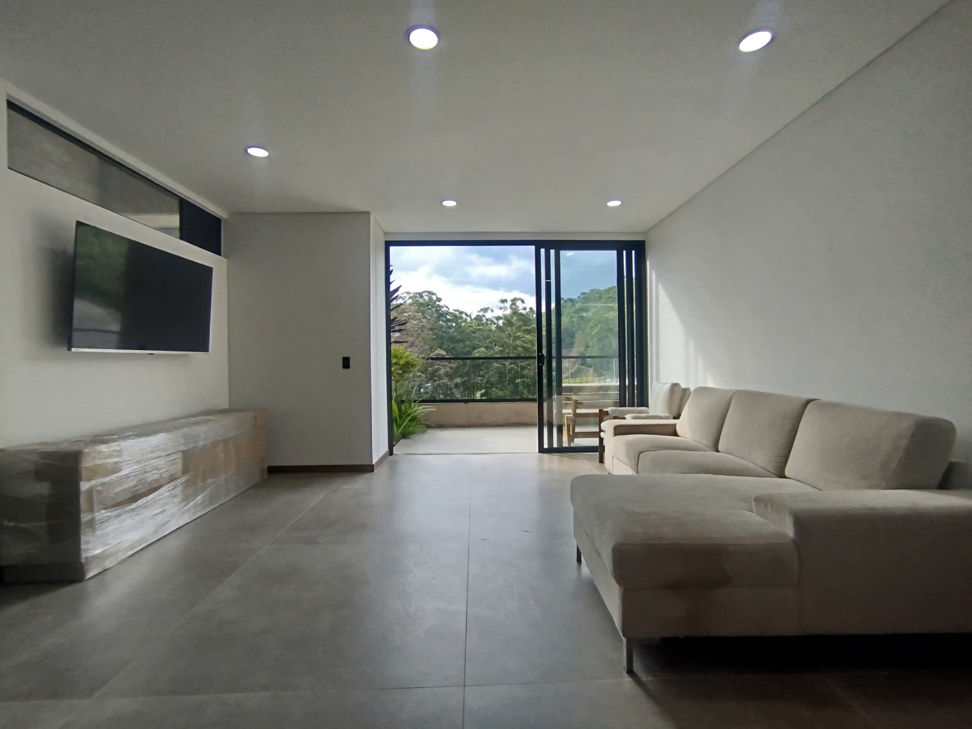 Apartamento en arriendo en Las Palmas M, Poblado, Medellín — foto 1 de 20