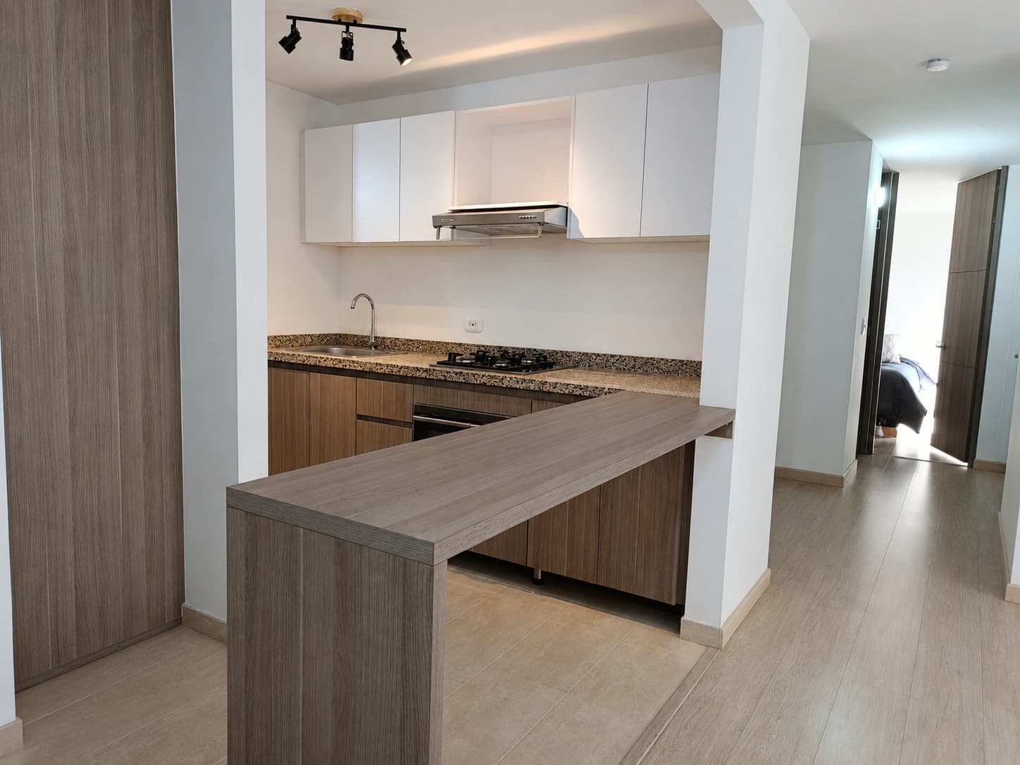 Apartamento en arriendo en Madrid — foto 3 de 14