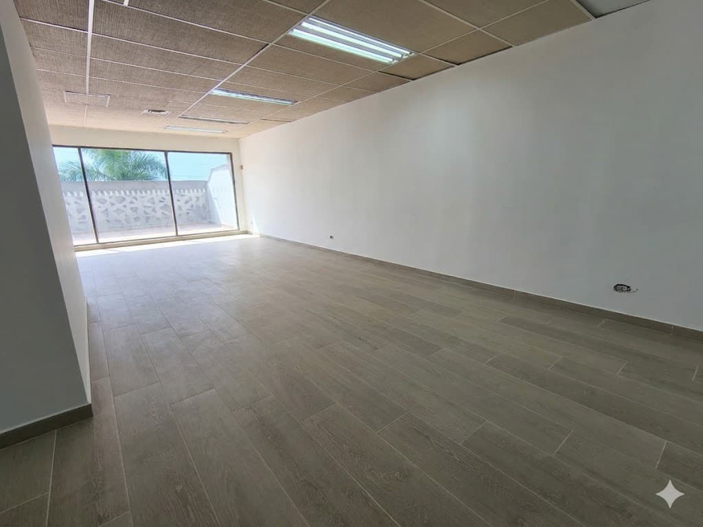 Oficina en arriendo en San Diego, Poblado, Medellín — foto 3 de 12