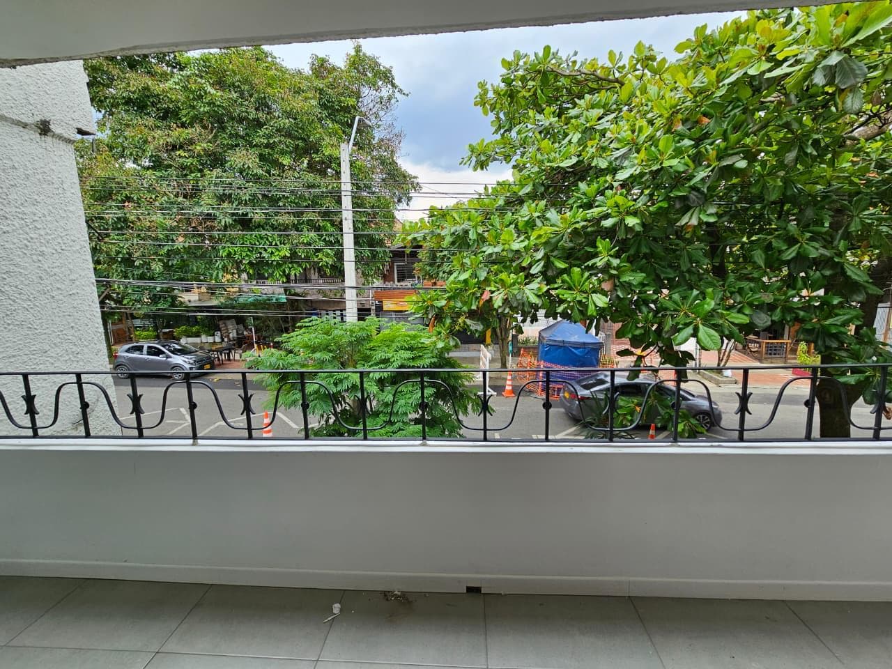 Casa Comercial en arriendo en Manila, Poblado, Medellín — foto 1 de 20