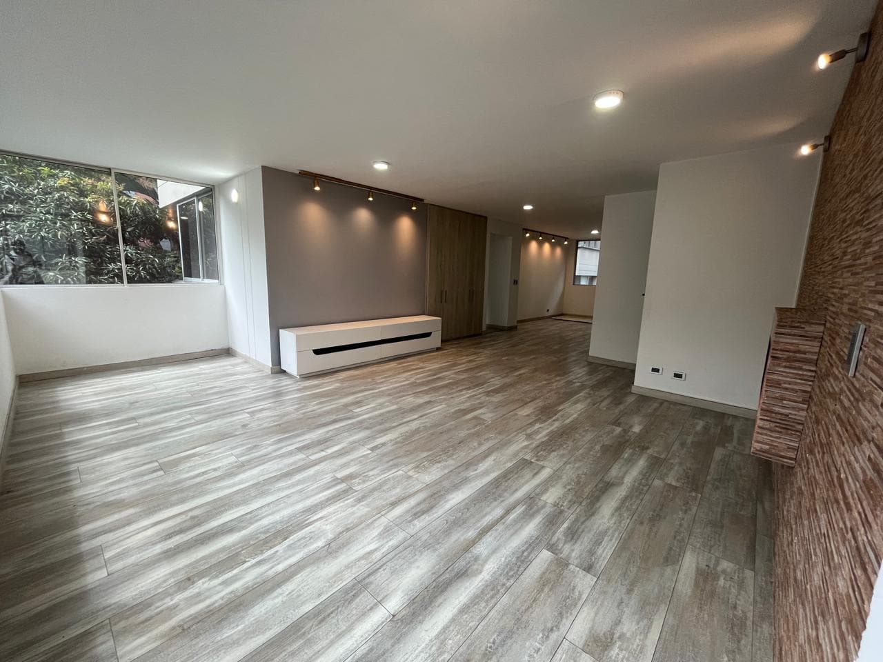 Apartamento en arriendo en El Tesoro, Poblado, Medellín — foto 3 de 20