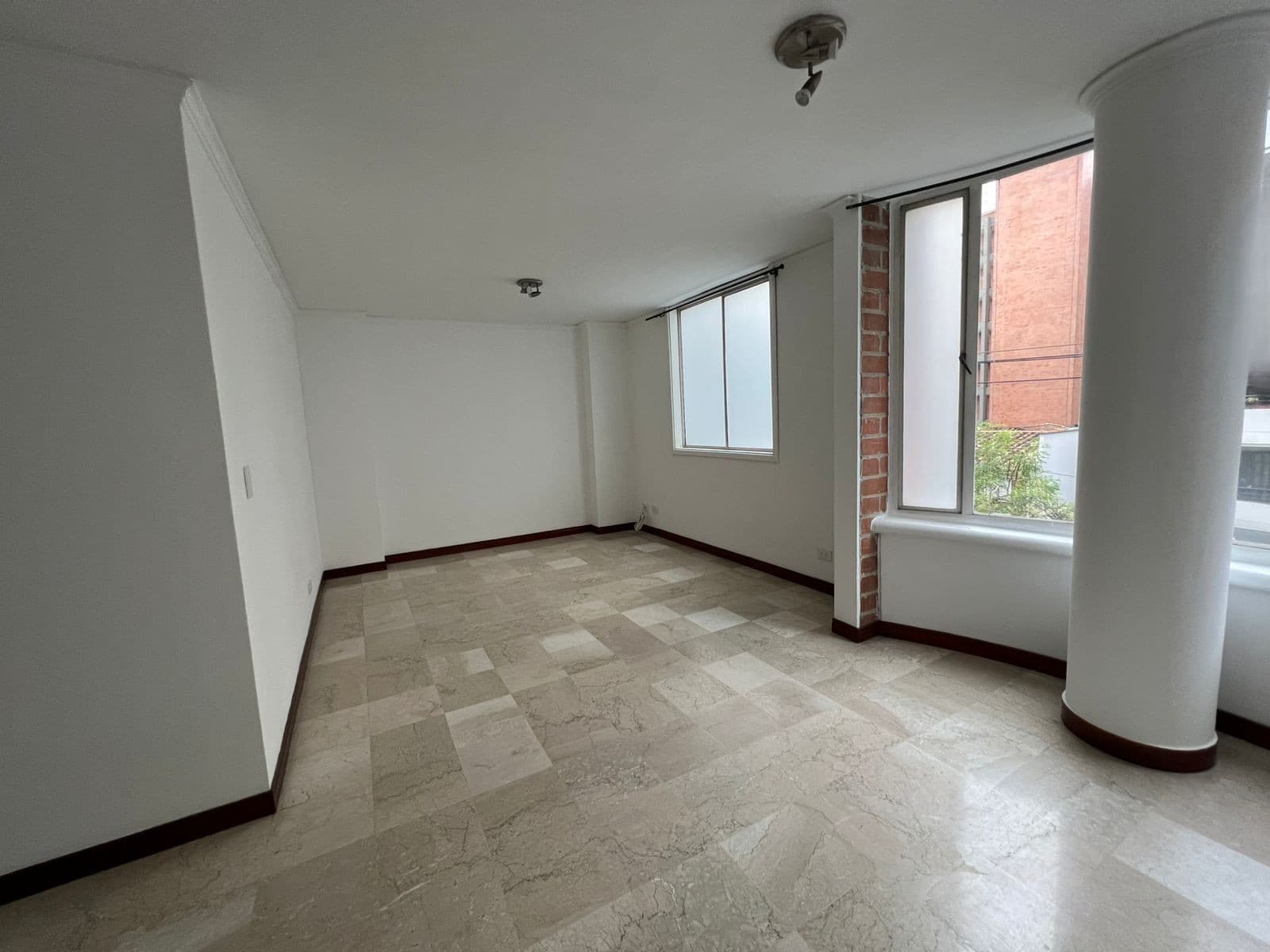 Apartamento en arriendo en Los Conquistadores, Laureles, Medellín — foto 5 de 17