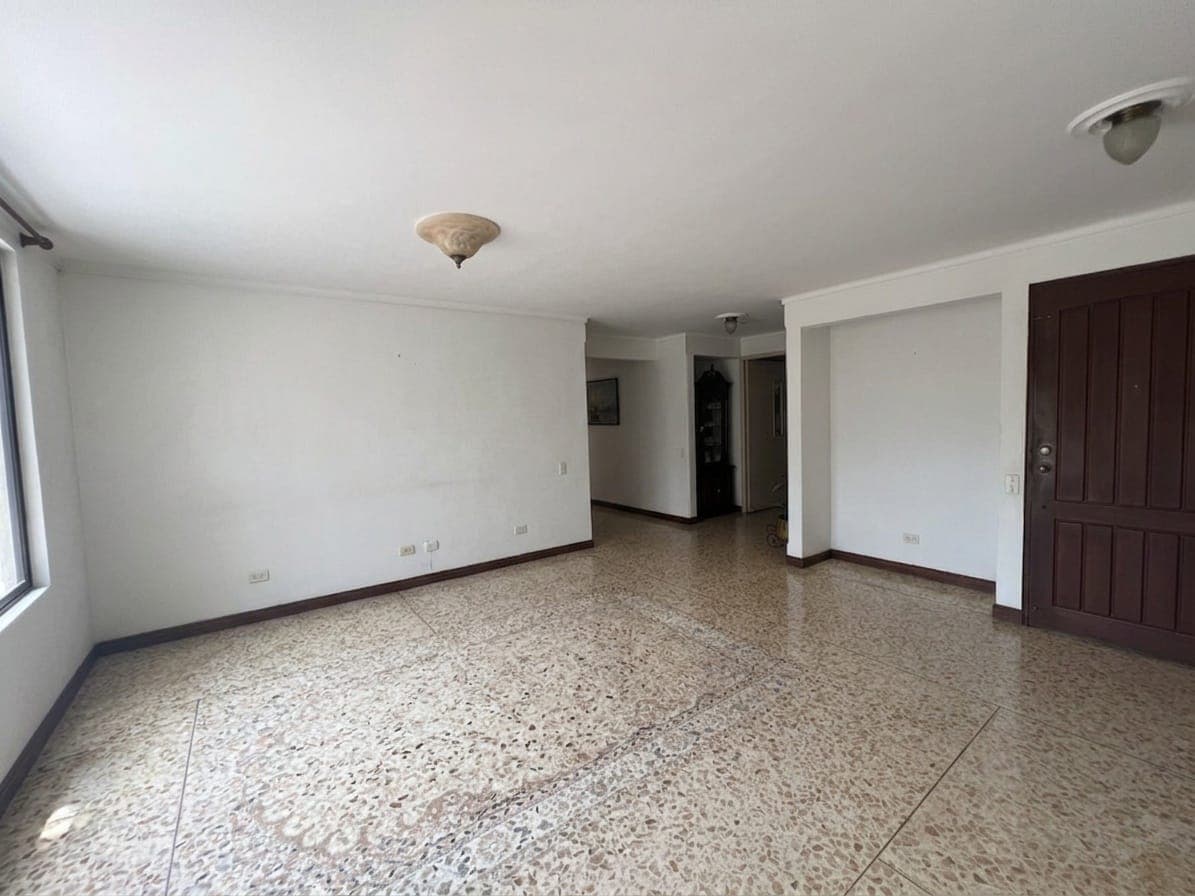Apartamento en arriendo en Los Conquistadores, Laureles, Medellín — foto 3 de 20