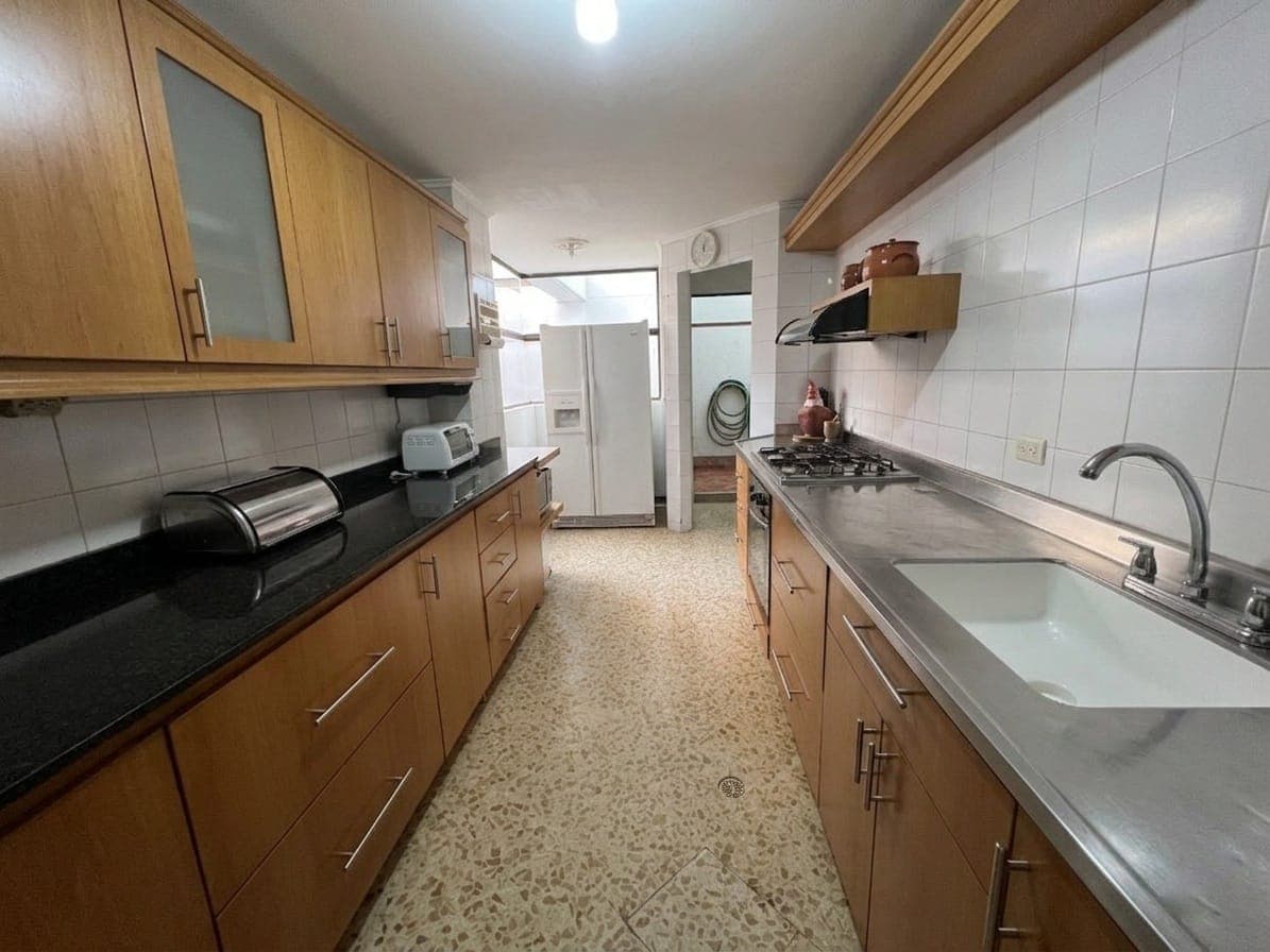 Apartamento en arriendo en Los Conquistadores, Laureles, Medellín — foto 4 de 20