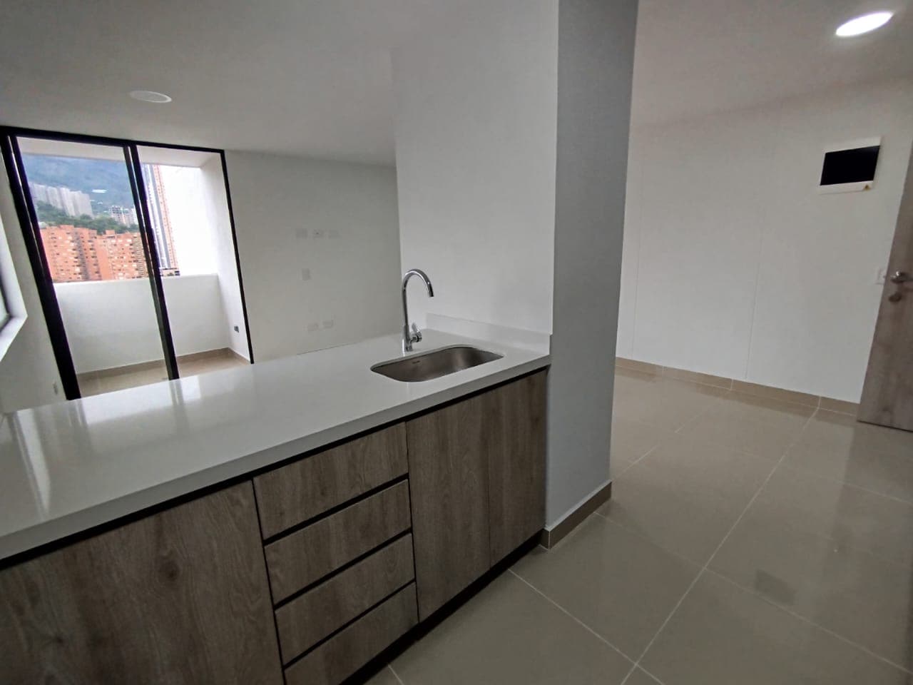 Apartamento en arriendo en Calle Larga, Sabaneta — foto 4 de 20