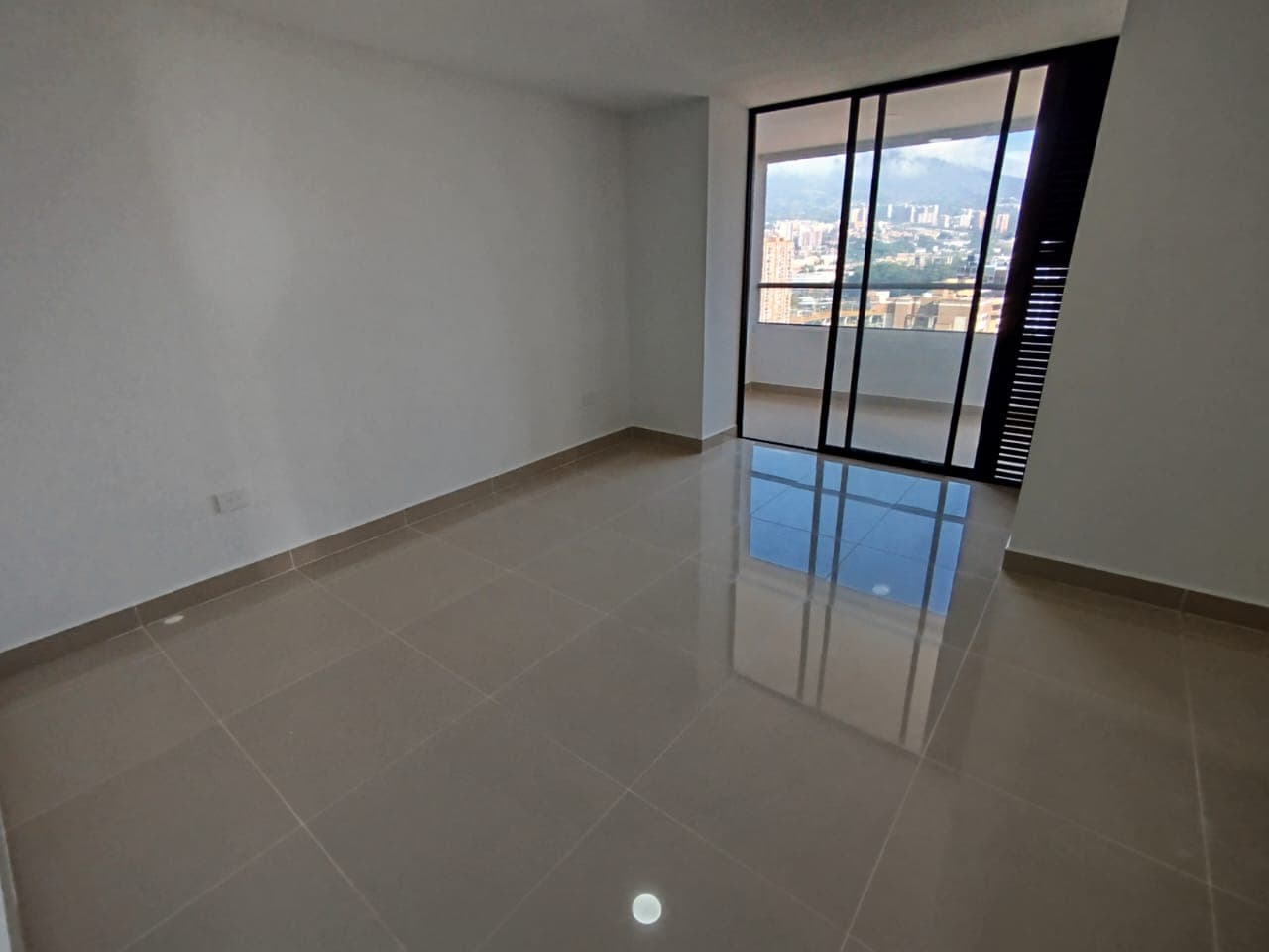 Apartamento en arriendo en Calle Larga, Sabaneta — foto 2 de 18