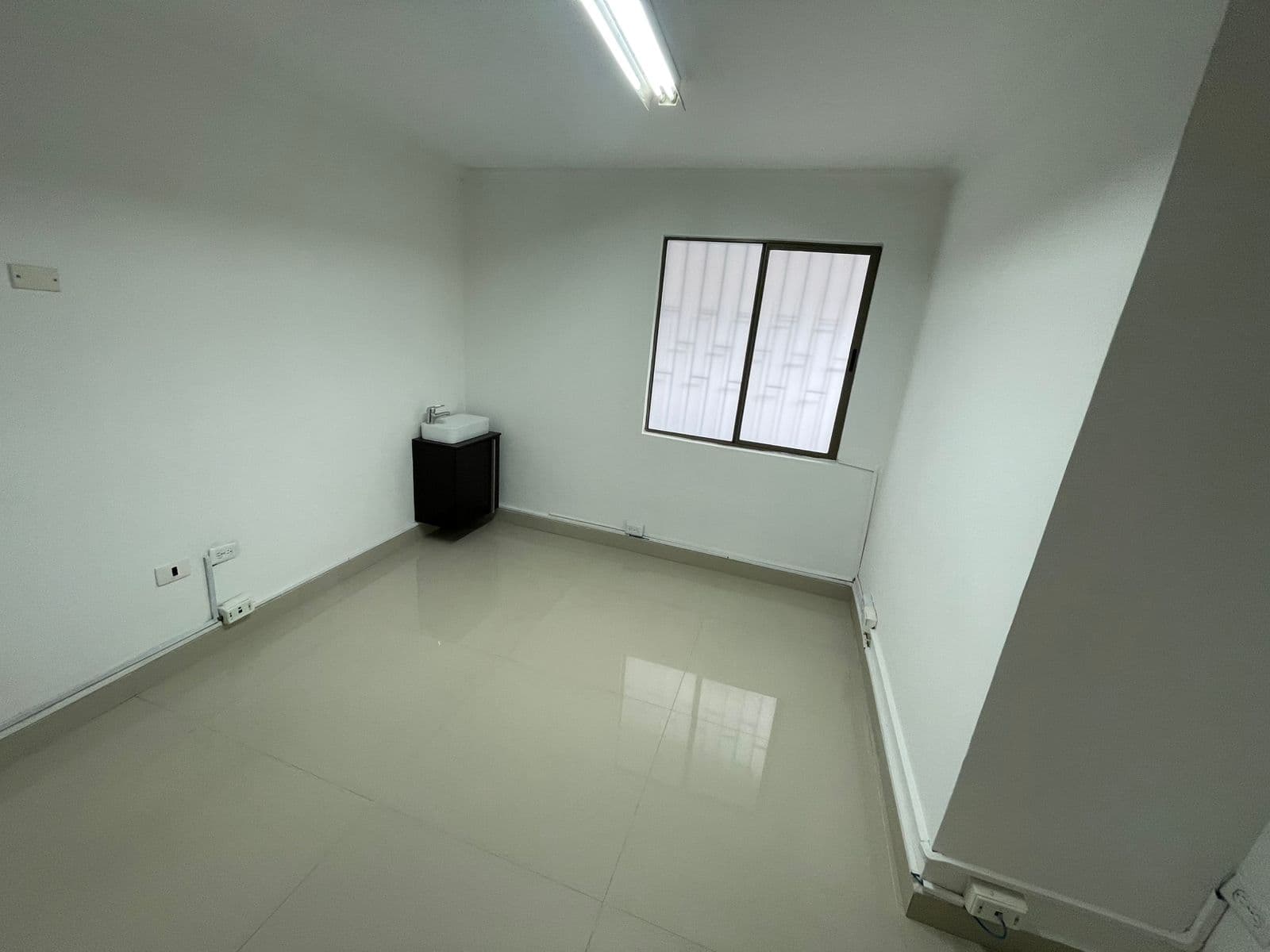 Oficina en arriendo en Belen, Medellín — foto 1 de 12