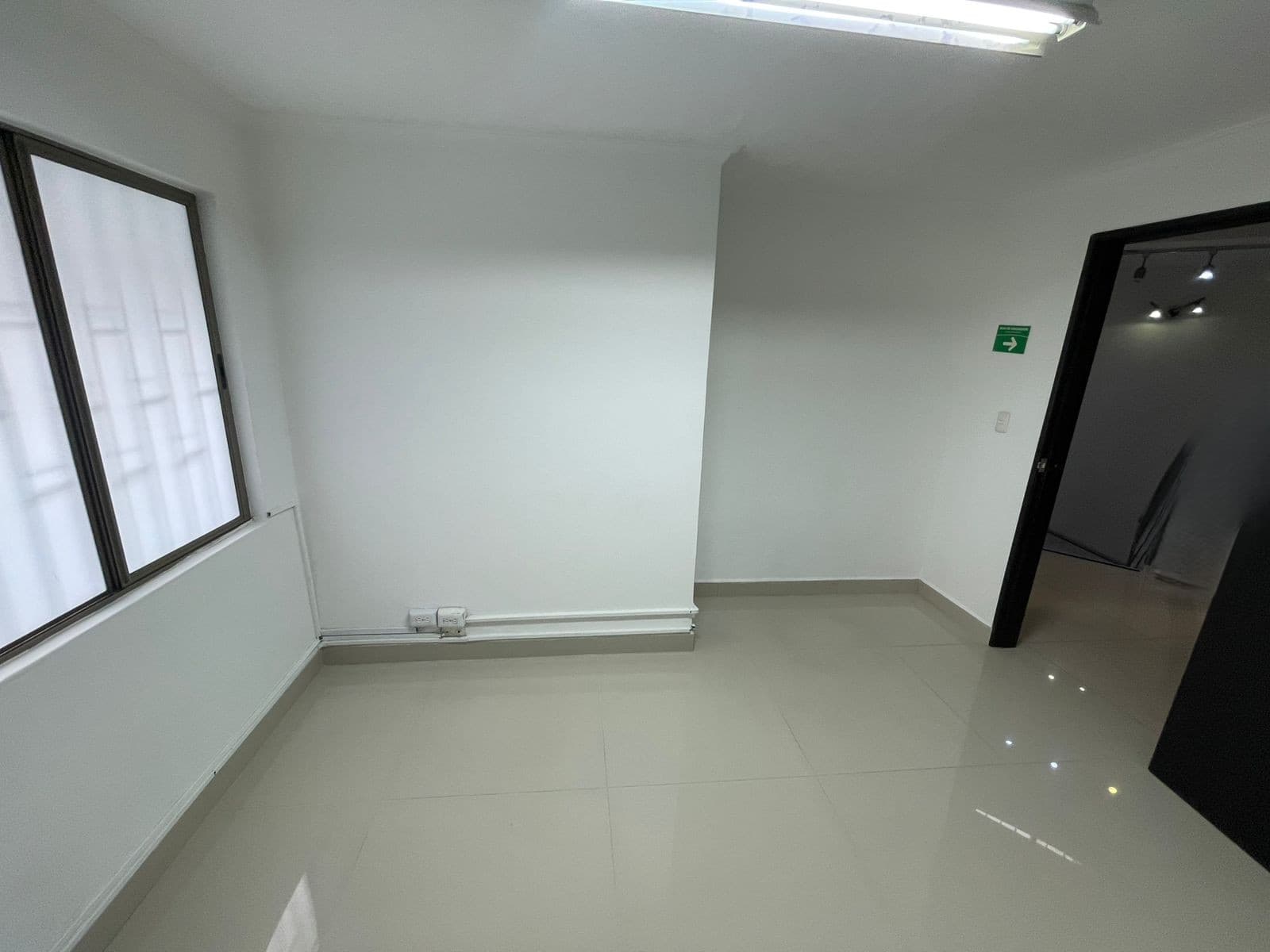 Oficina en arriendo en Belen, Medellín — foto 3 de 12