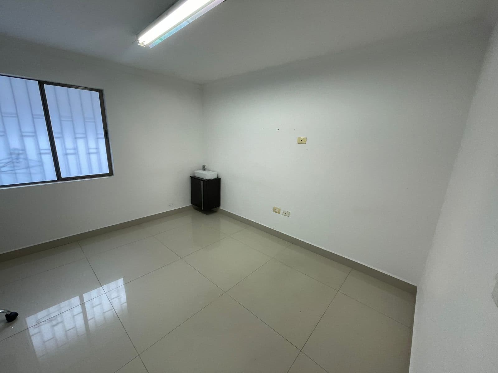 Oficina en arriendo en Belen, Medellín — foto 1 de 12