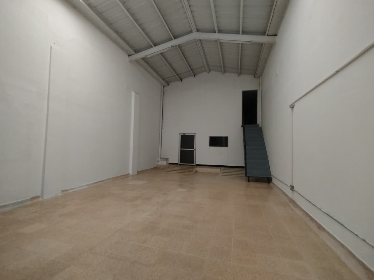 Bodega en arriendo en Boston, Centro, Medellín — foto 4 de 20