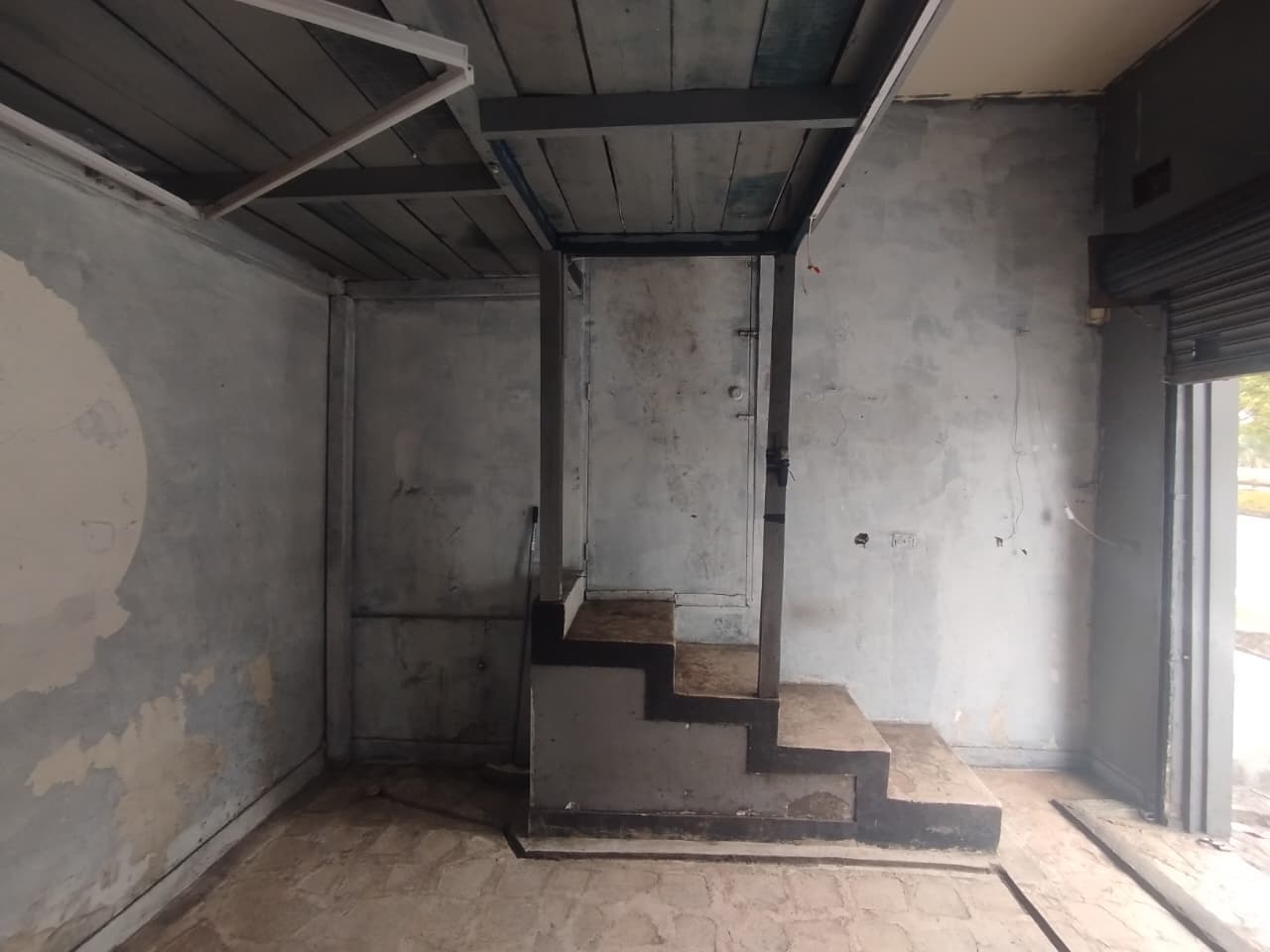 Local en arriendo en Castilla, Medellín — foto 2 de 11