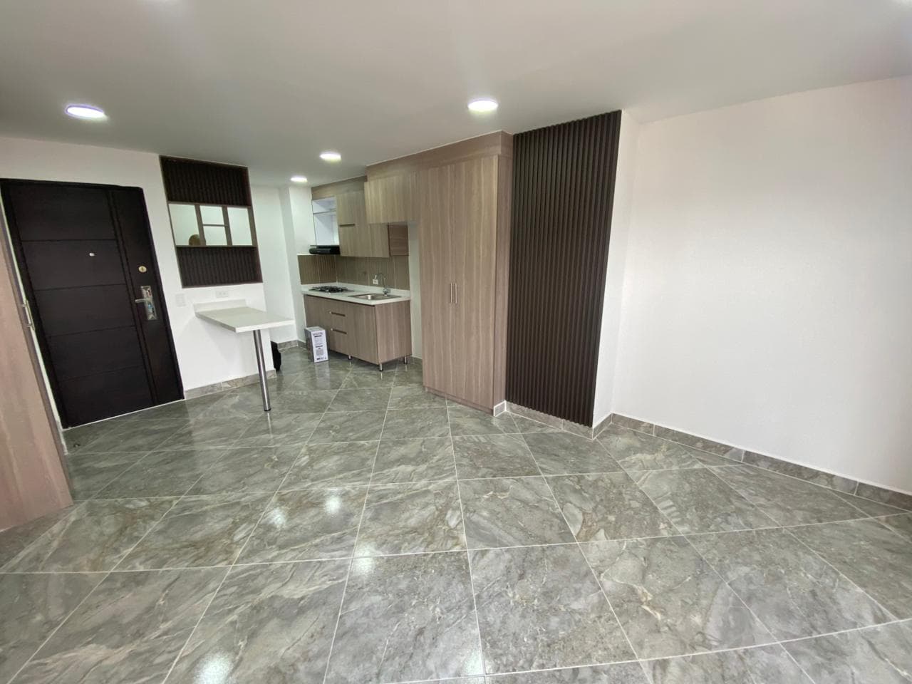 Apartaestudio en arriendo en Calle Del Banco, Sabaneta — foto 5 de 12