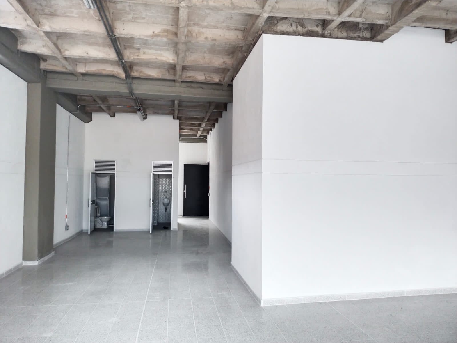 Bodega en arriendo en San Bernardo, Belen, Medellín — foto 3 de 11