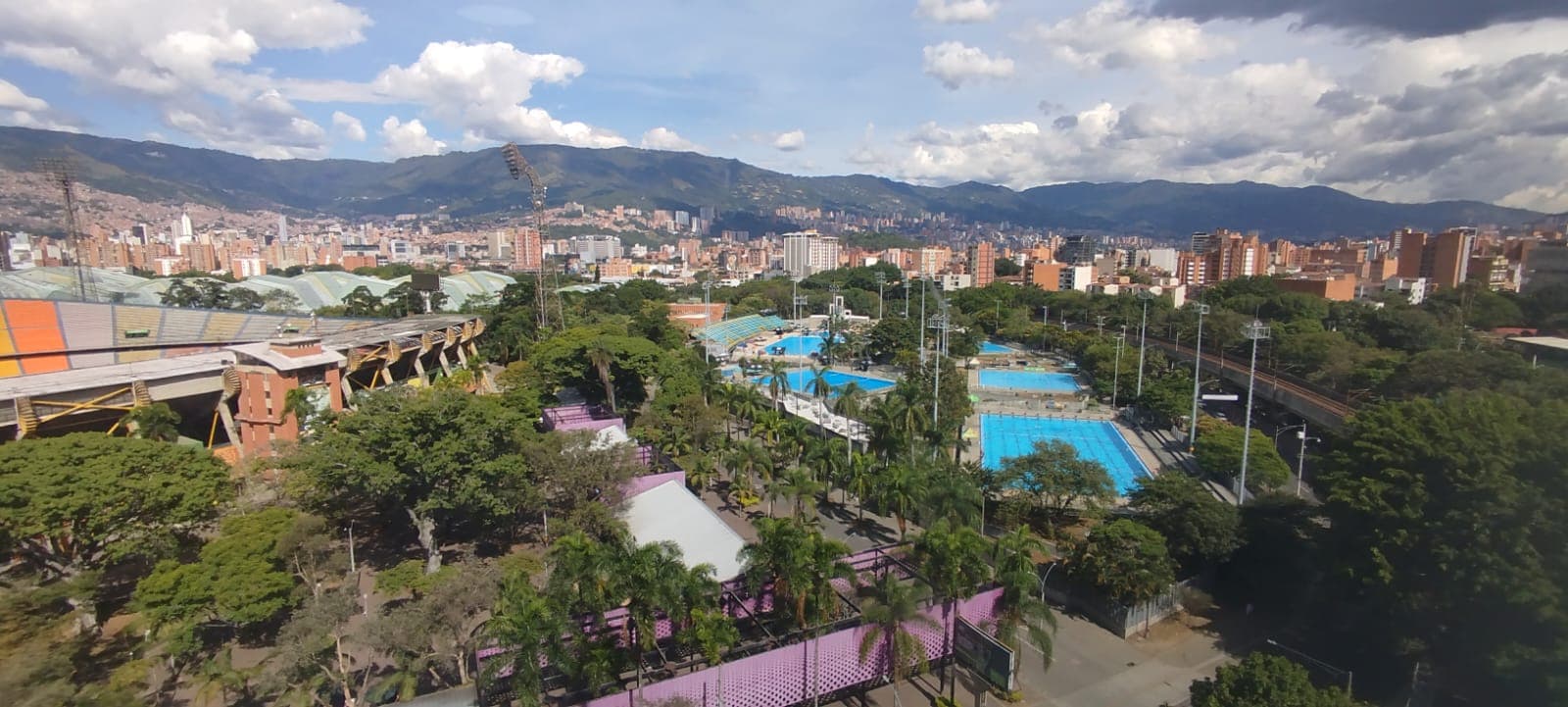 Local en arriendo en Estadio, Laureles, Medellín — foto 2 de 17