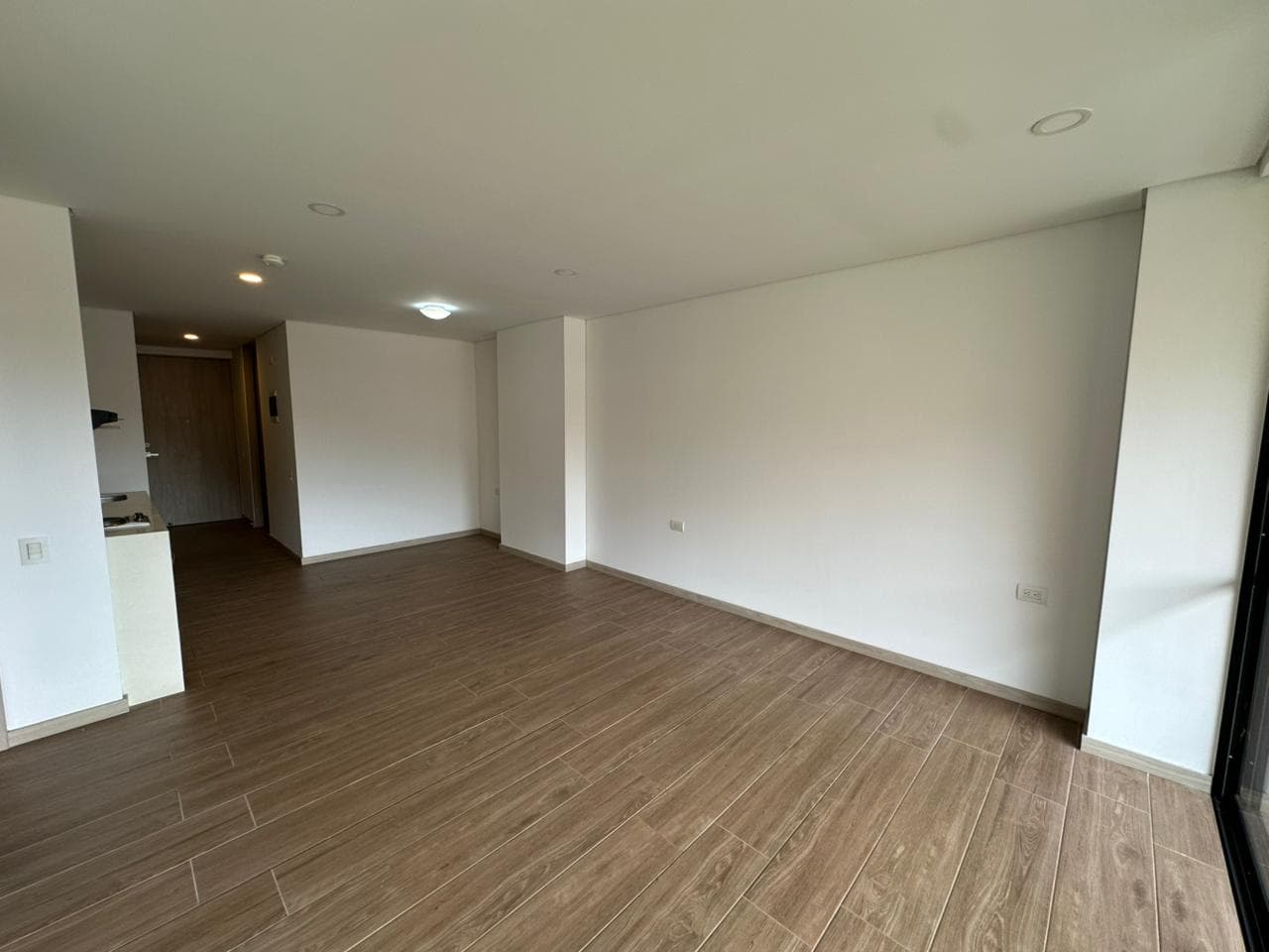 Apartamento en arriendo en Loma Del Escobero, Envigado — foto 5 de 18