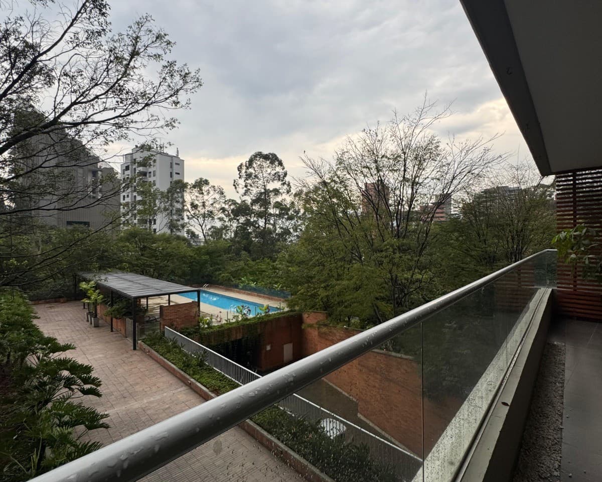 Apartamento en arriendo en Las Lomas, Poblado, Medellín — foto 1 de 20