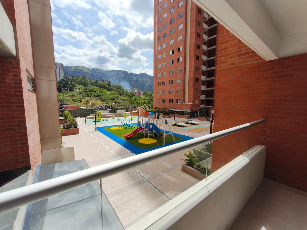 Apartamento en arriendo en Bello — foto 2 de 18