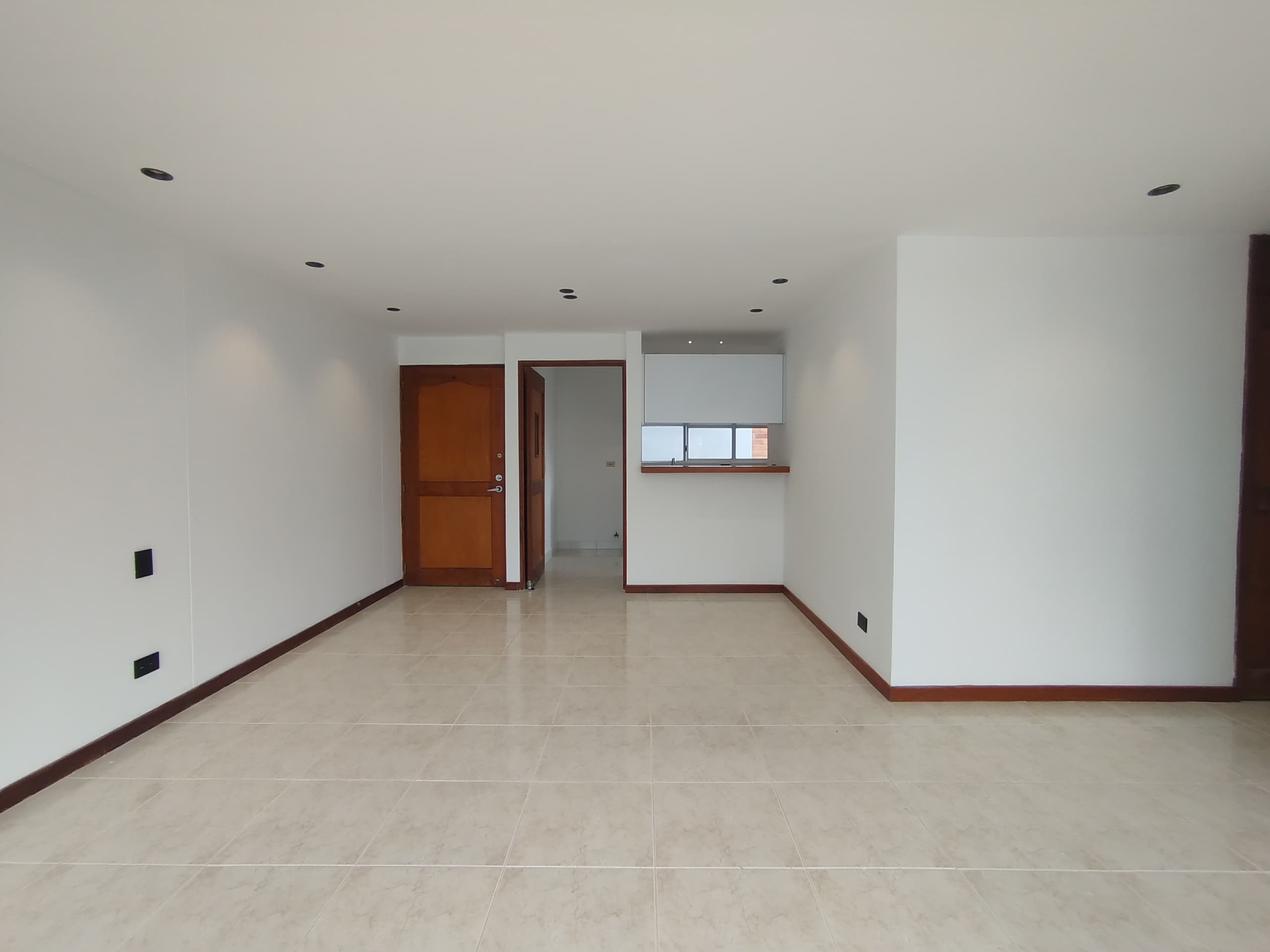 Apartamento en arriendo en Los Balsos, Poblado, Medellín — foto 3 de 18