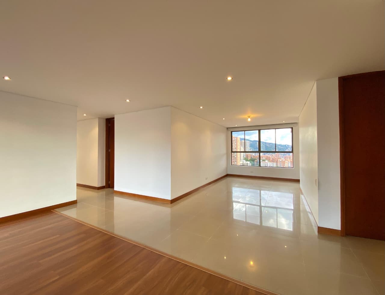 Apartamento en arriendo en Los Gonzalez, Poblado, Medellín — foto 3 de 20