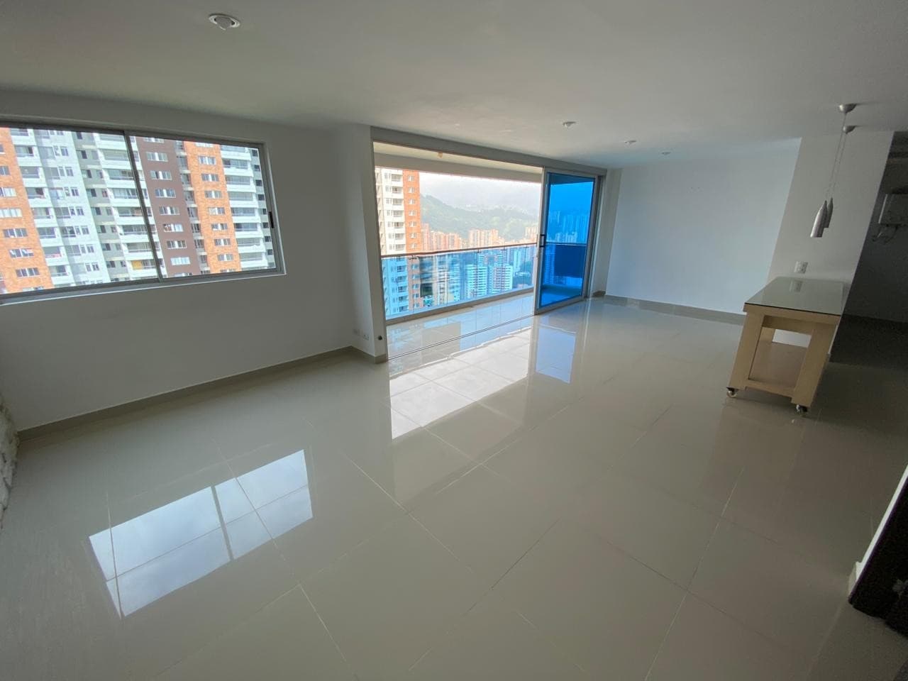 Apartamento en arriendo en Las Lomitas, Sabaneta — foto 3 de 20