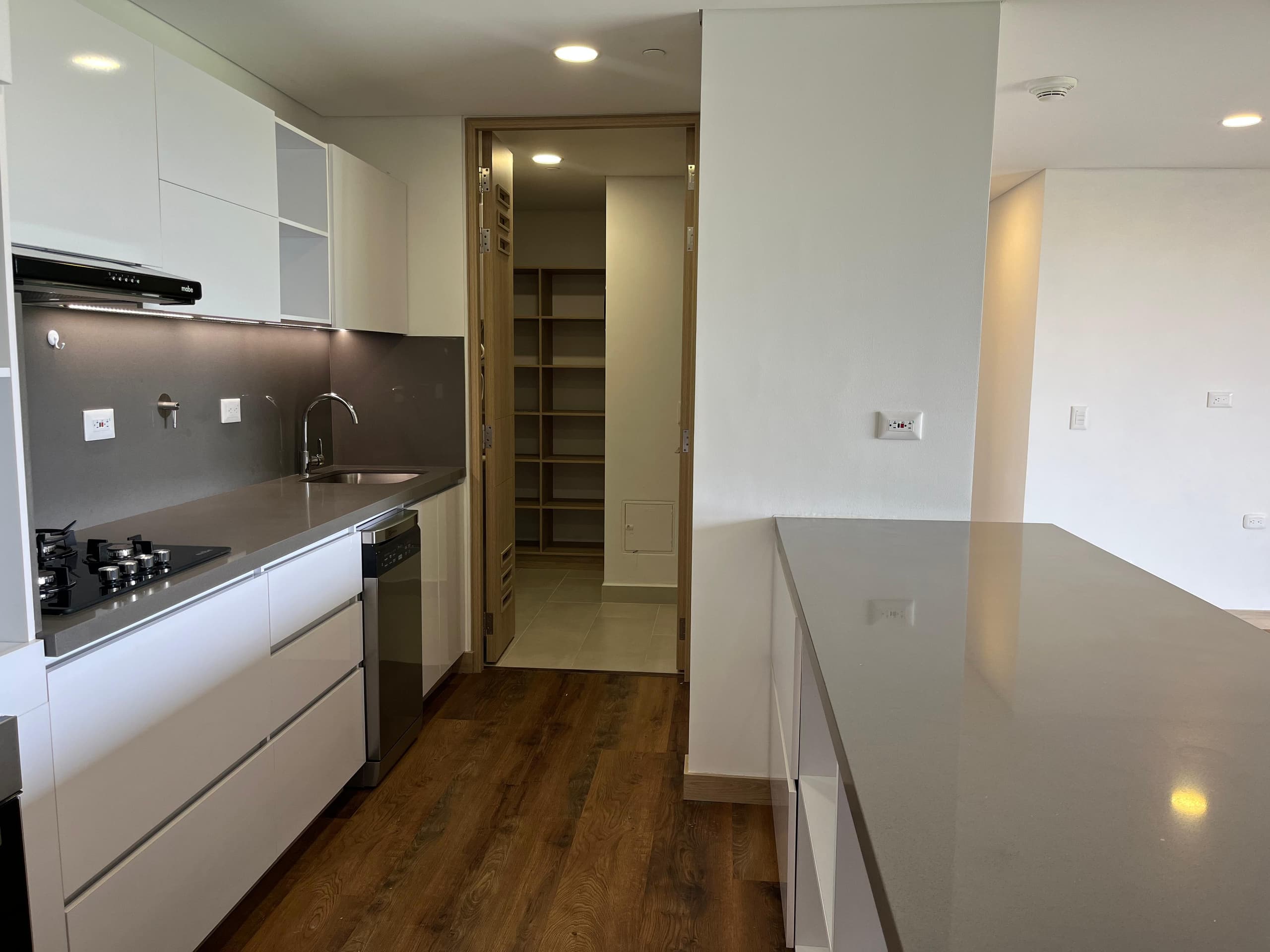Apartamento en arriendo en Llano Grande, Rionegro — foto 5 de 14