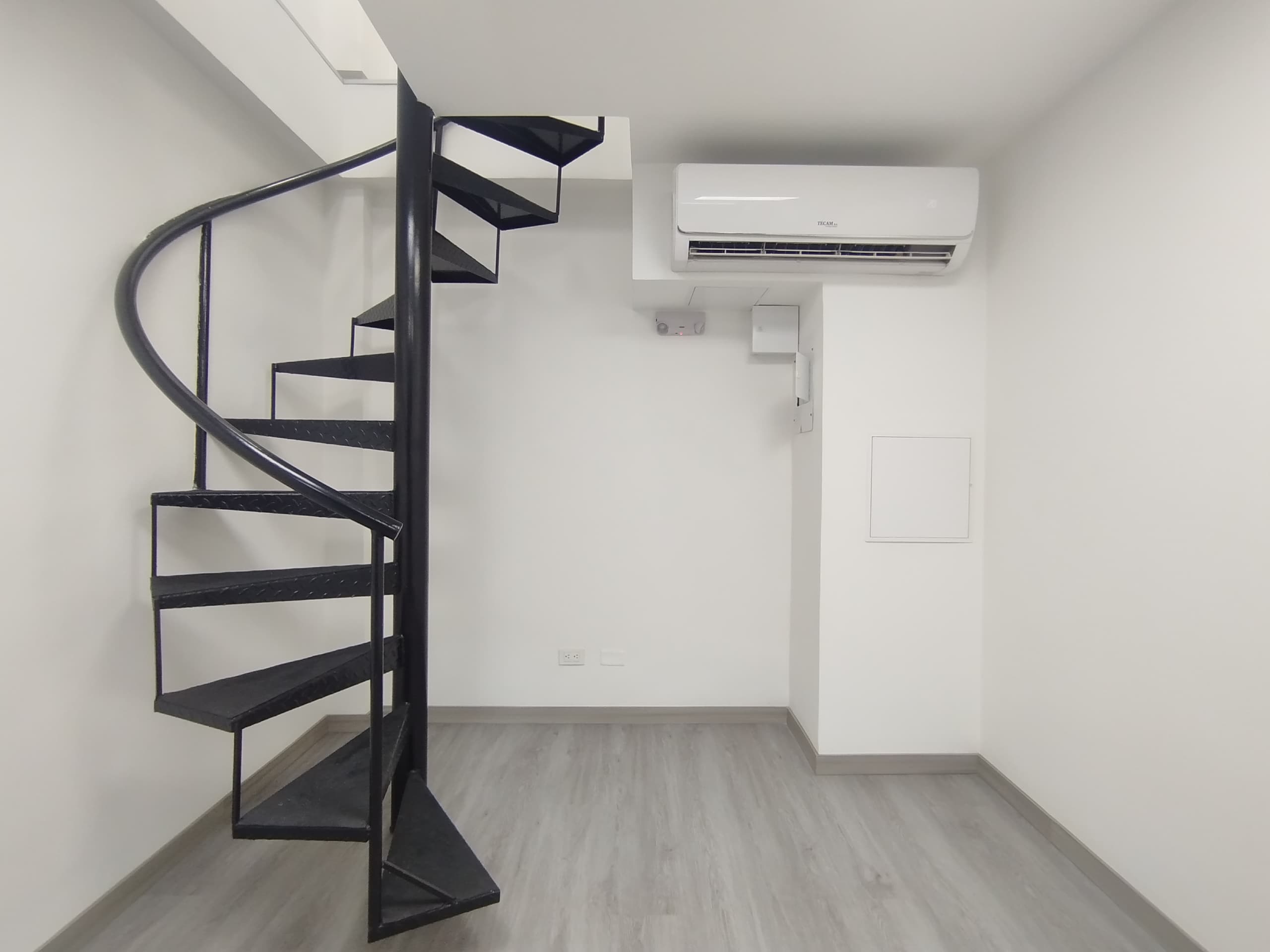 Local en arriendo en Avenida Las Vegas, Poblado, Medellín — foto 5 de 13