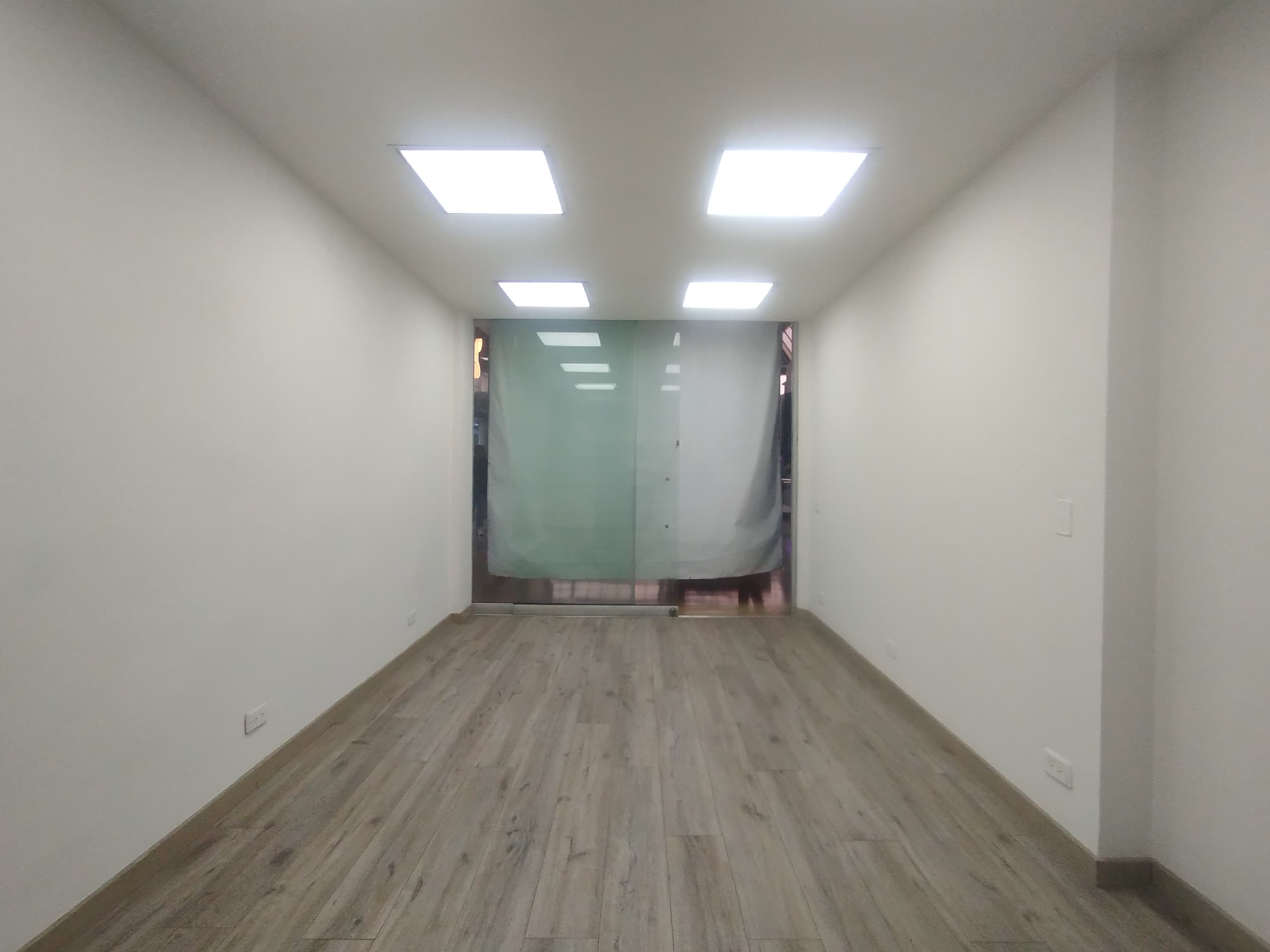 Local en arriendo en Avenida Las Vegas, Poblado, Medellín — foto 4 de 12