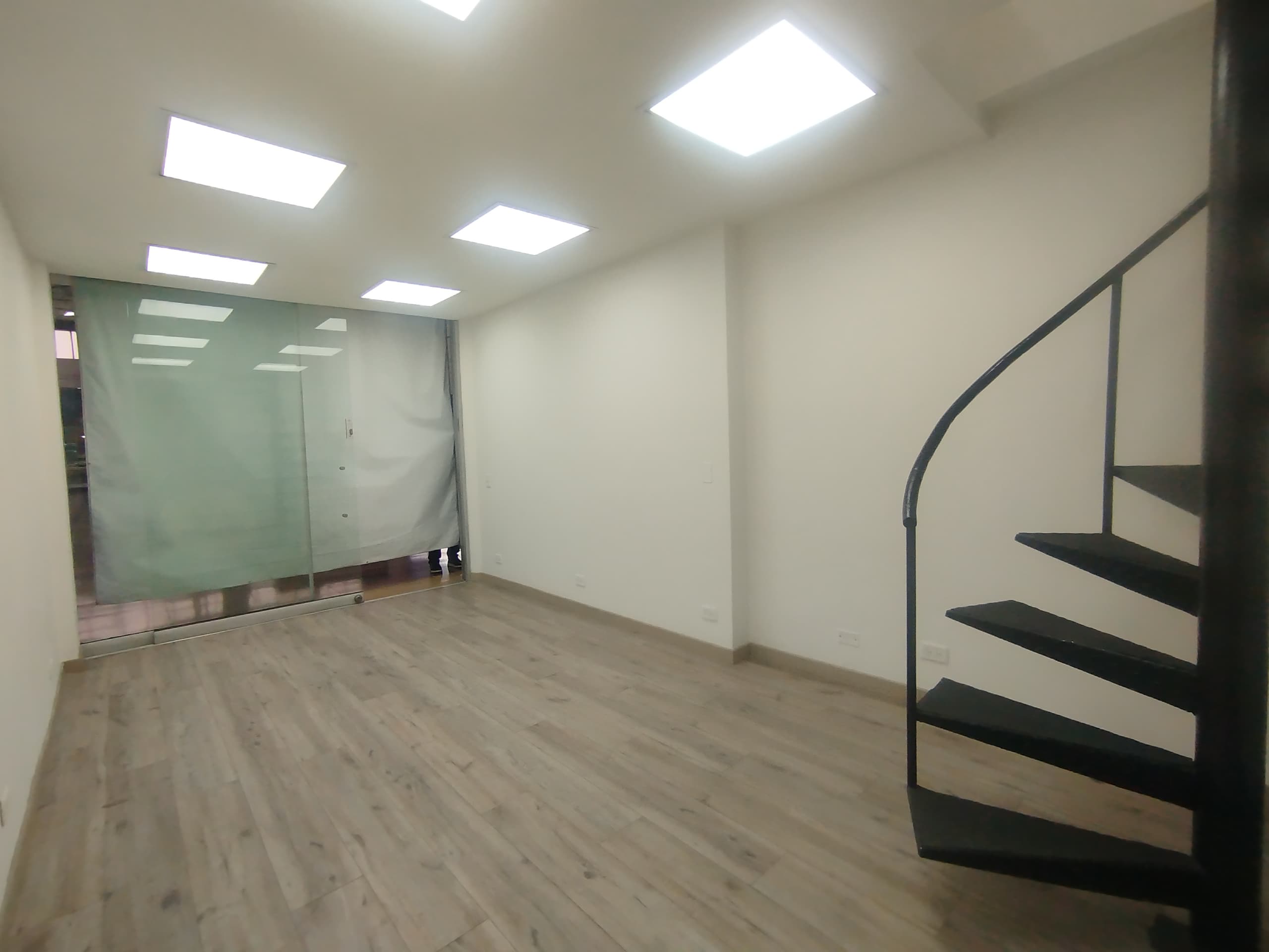 Local en arriendo en Avenida Las Vegas, Poblado, Medellín — foto 5 de 12