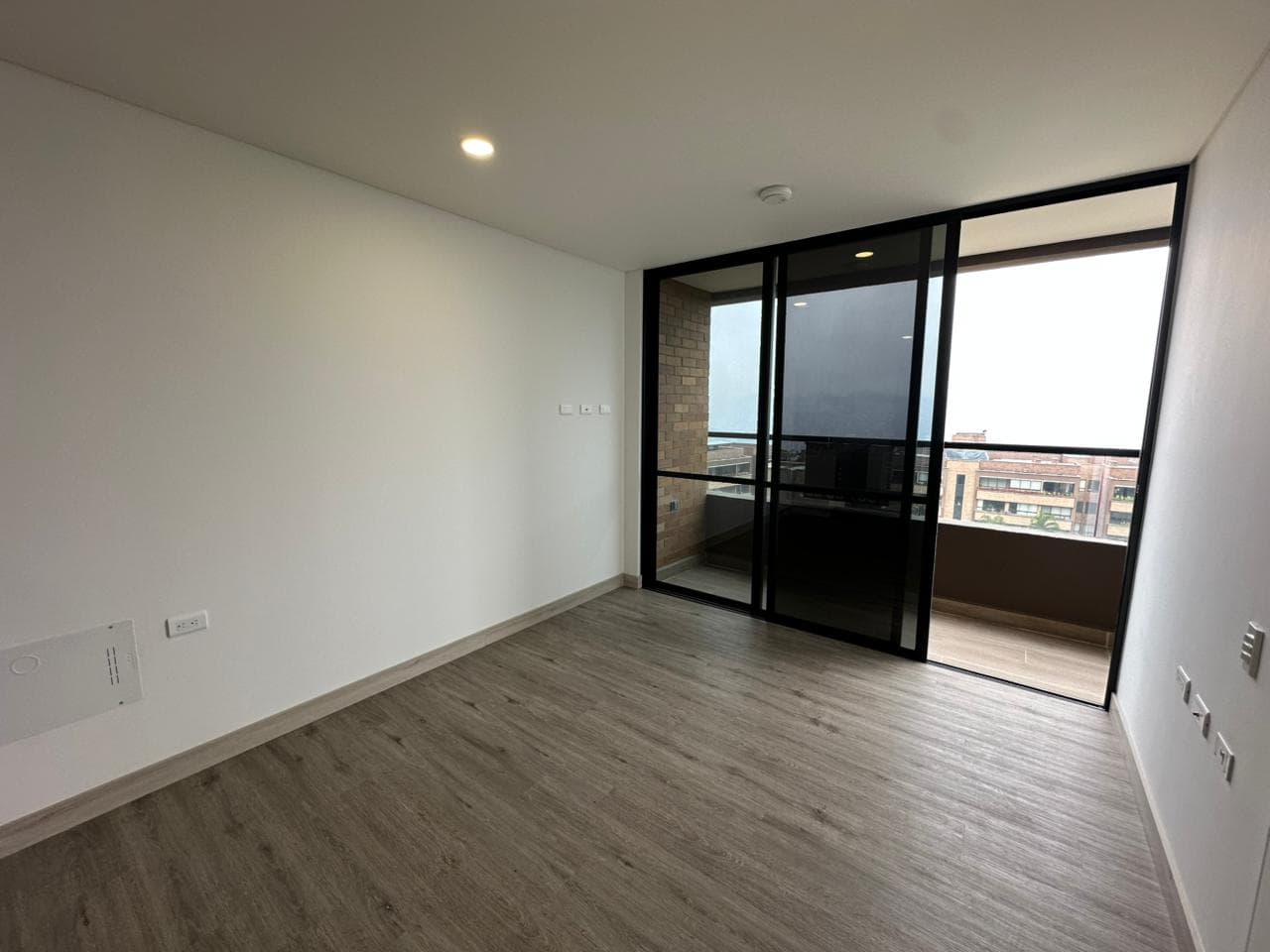 Apartamento en arriendo en Loma Del Escobero, Envigado — foto 4 de 15