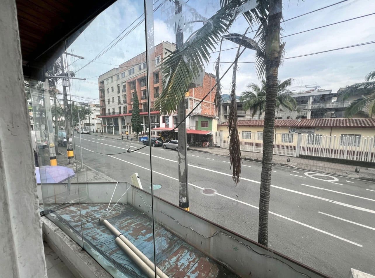 Casa Comercial en arriendo en Centro De La Moda, Itagui — foto 1 de 12