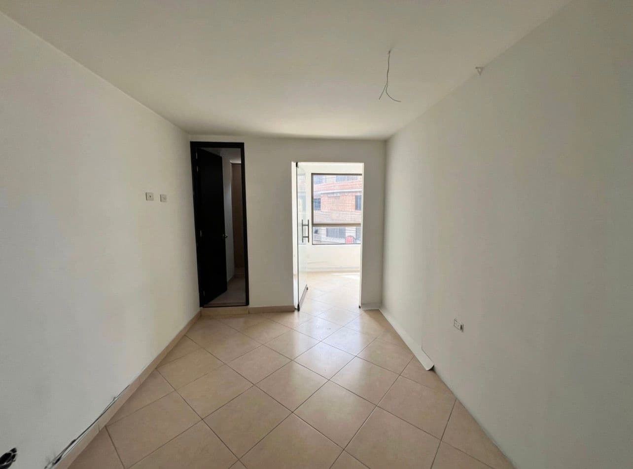 Casa Comercial en arriendo en San Antonio, Itagui — foto 2 de 12