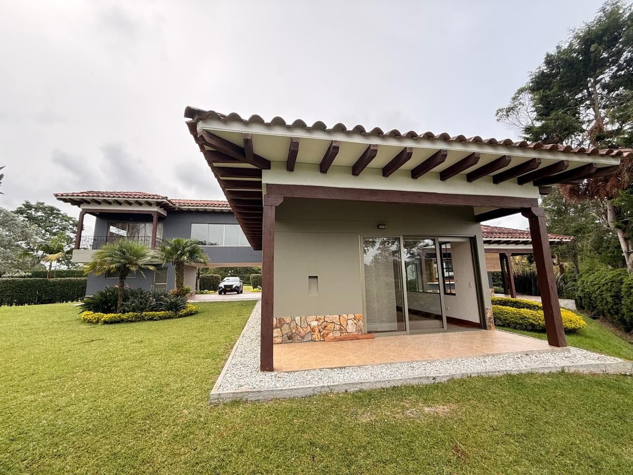Casa Campestre en arriendo en Llano Grande, Rionegro — foto 3 de 20
