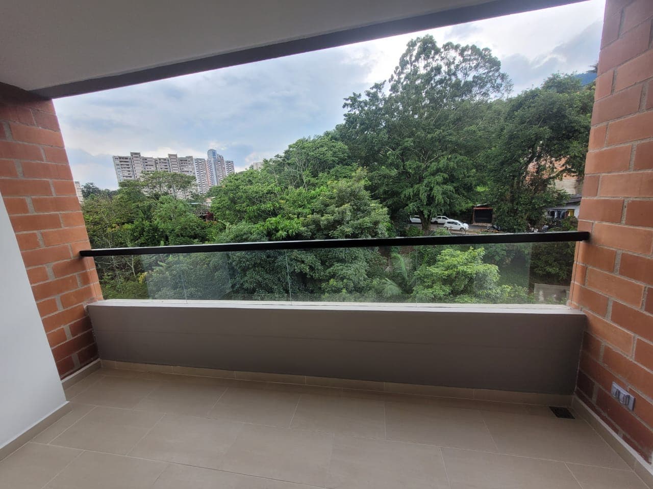 Apartamento en arriendo en El Salado, Envigado — foto 2 de 14