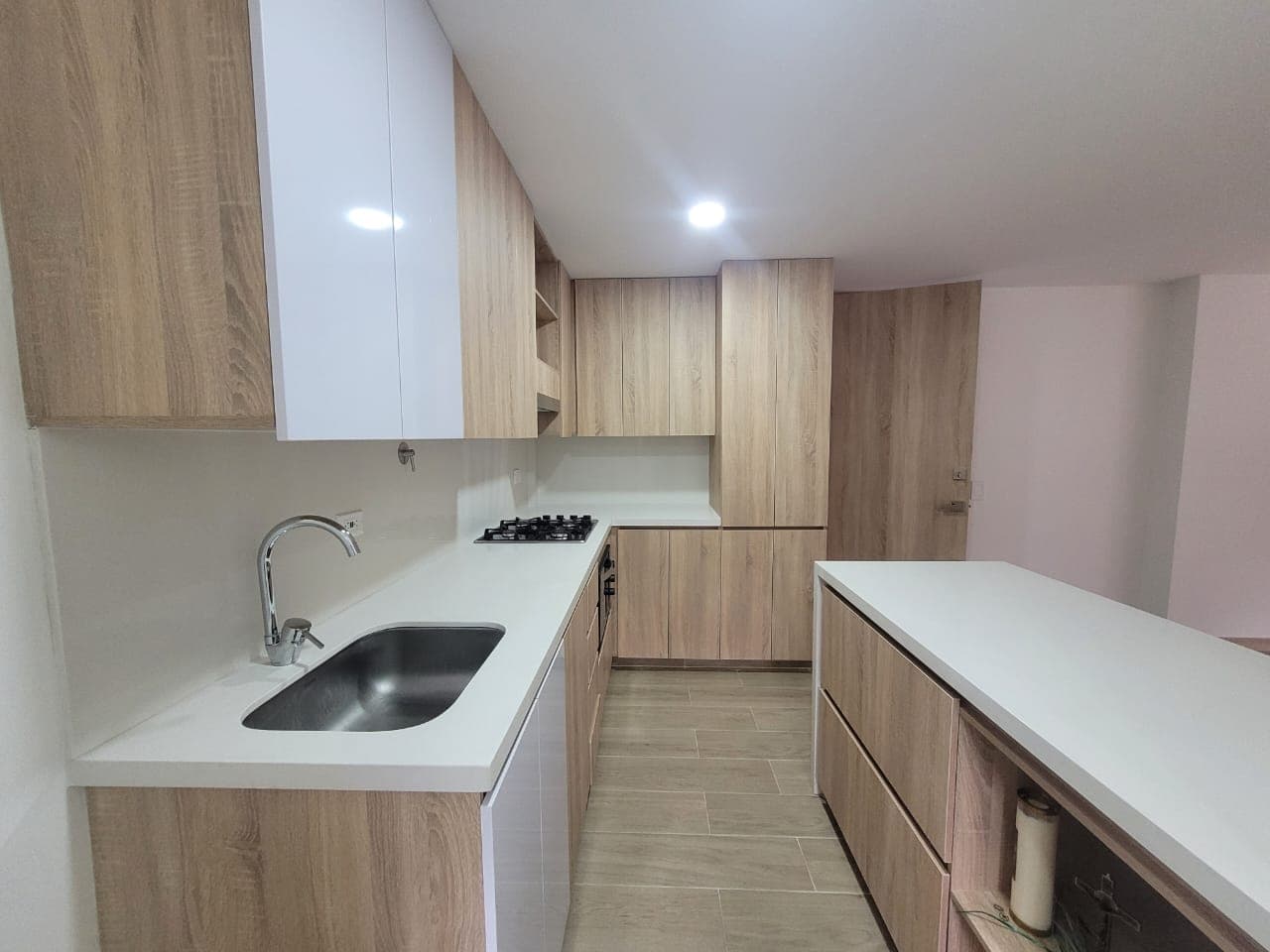 Apartamento en arriendo en El Salado, Envigado — foto 5 de 14